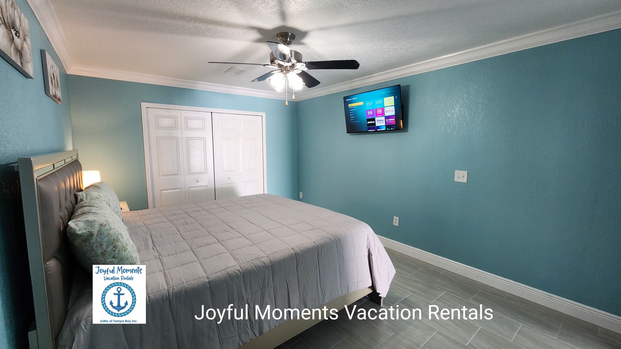 #70 The  King Bed (A) Skyway in law Suite Joyful