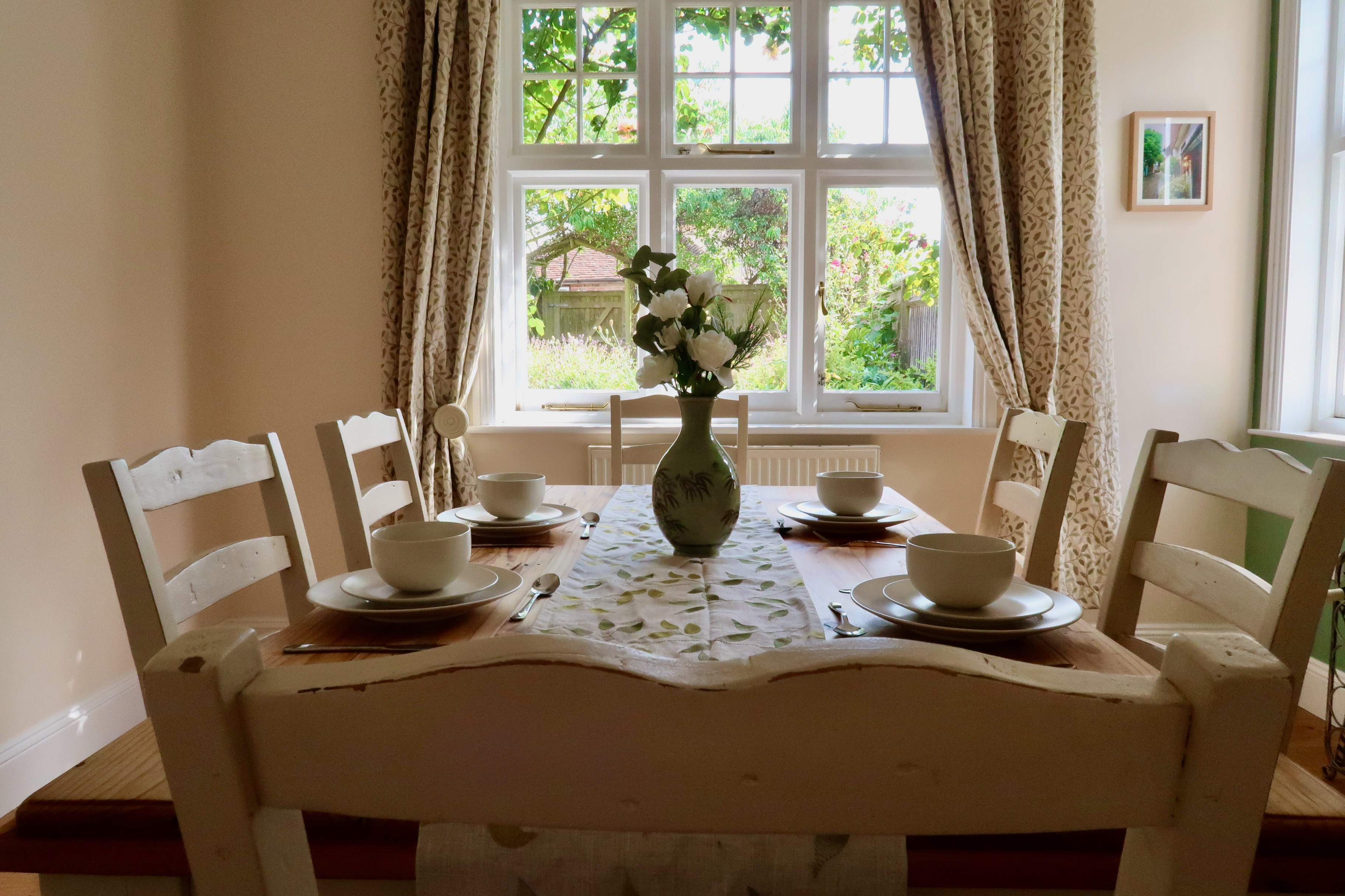 High Street Home in Historic Town of Petworth Flats for Rent in West