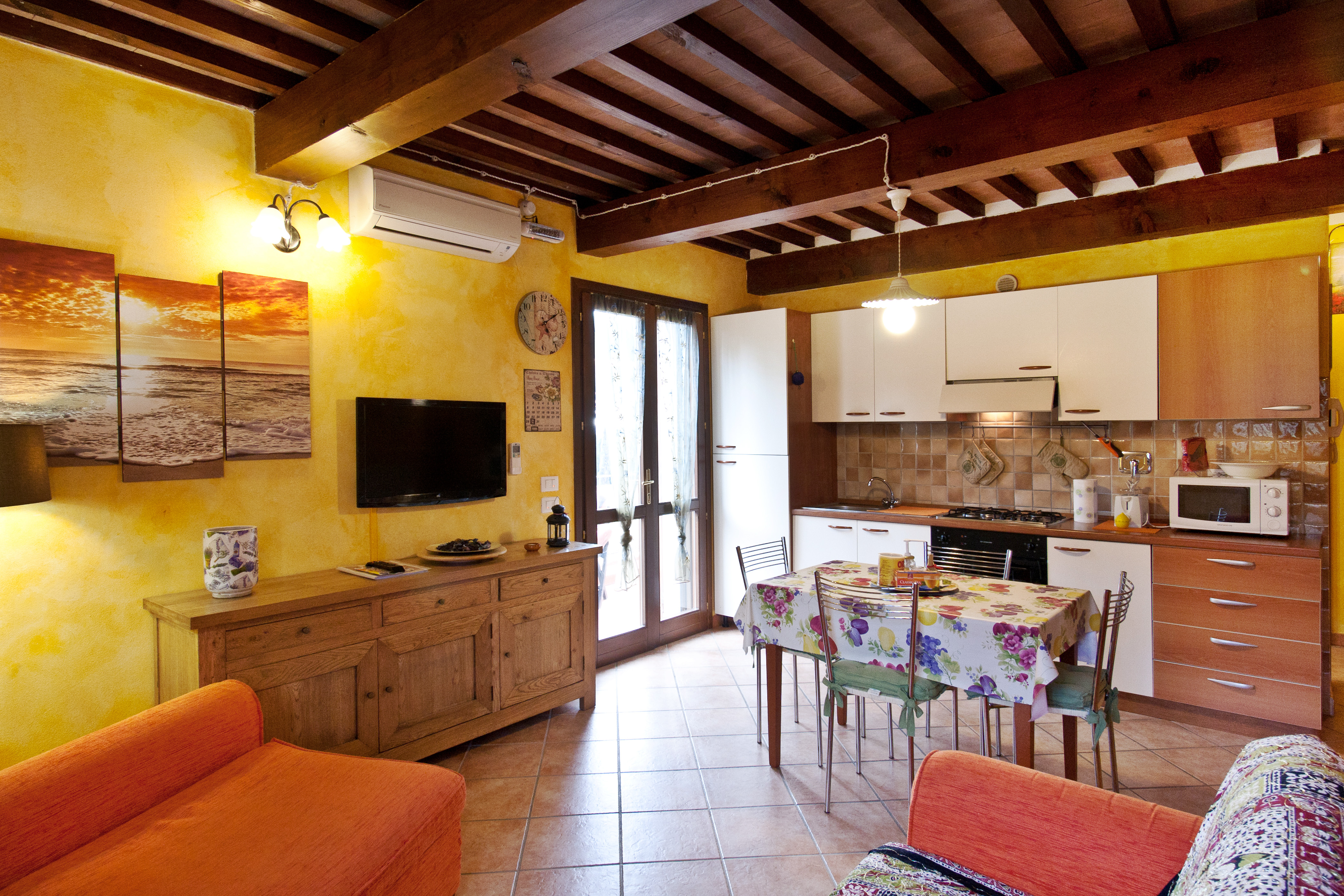 Studio apartment Cecina