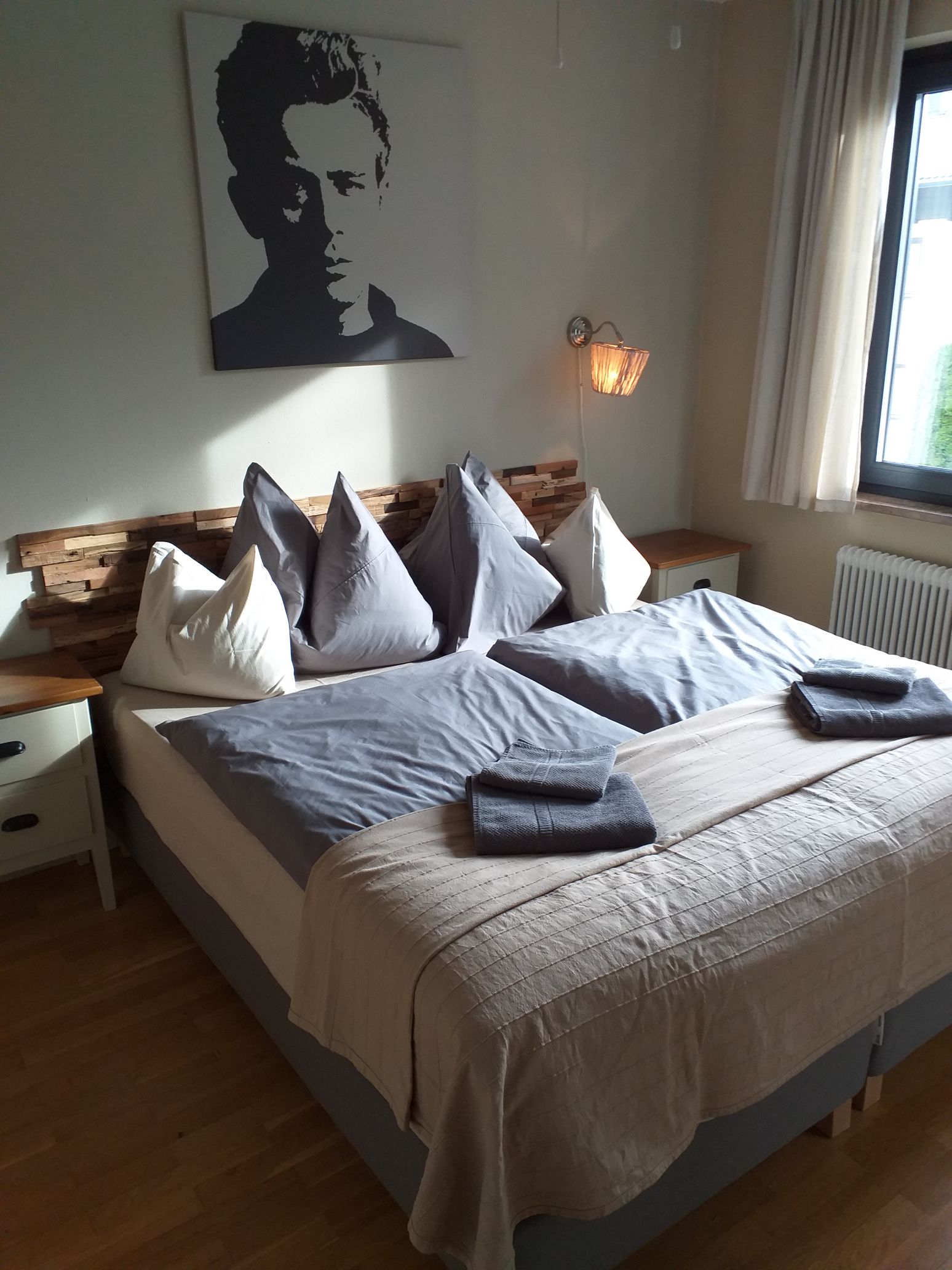 1 bedroom Apartment, kitchen, balcony mountainside