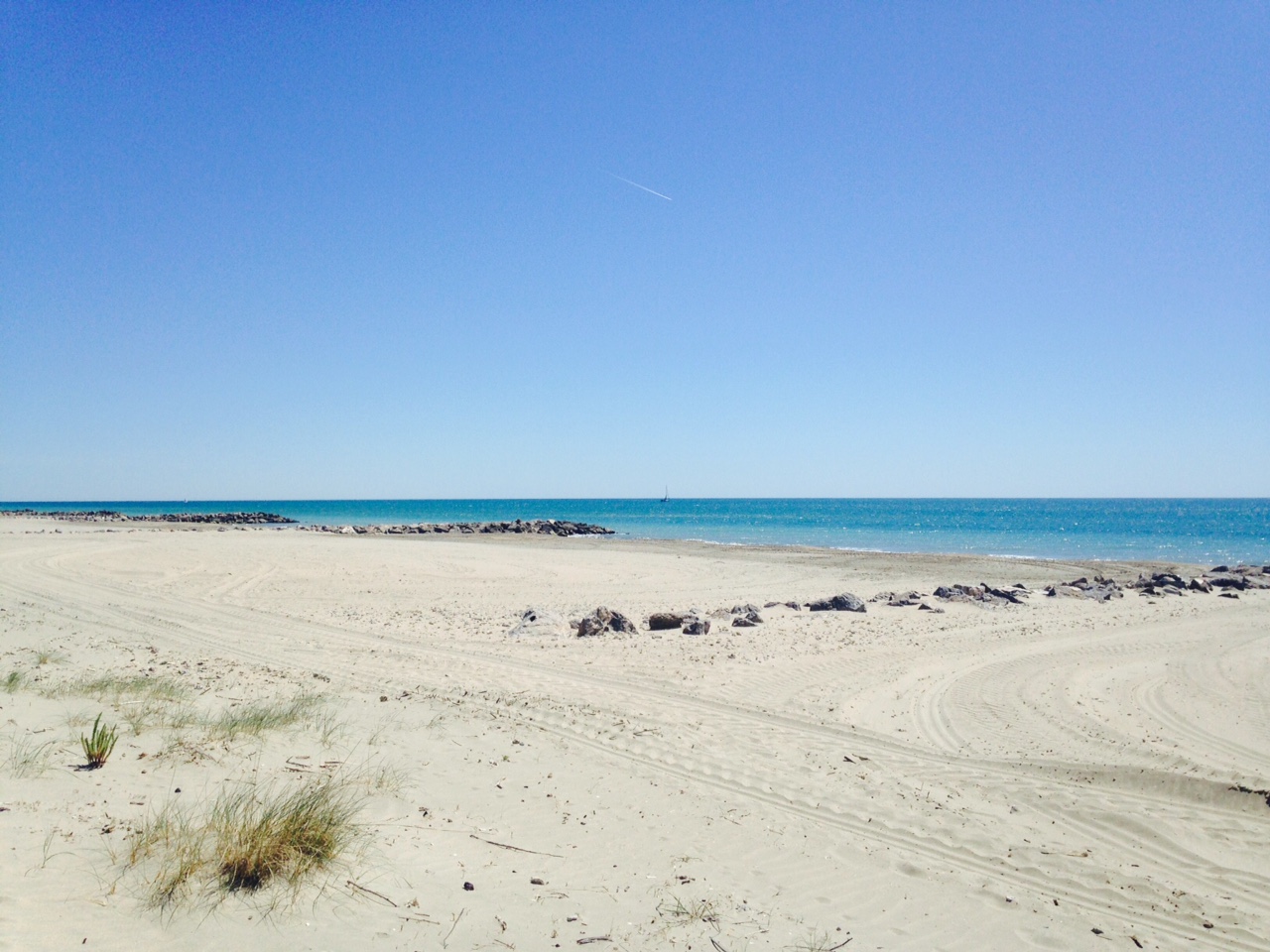 Small house on the beach Cottages for Rent in Frontignan Plage, Occitanie, France