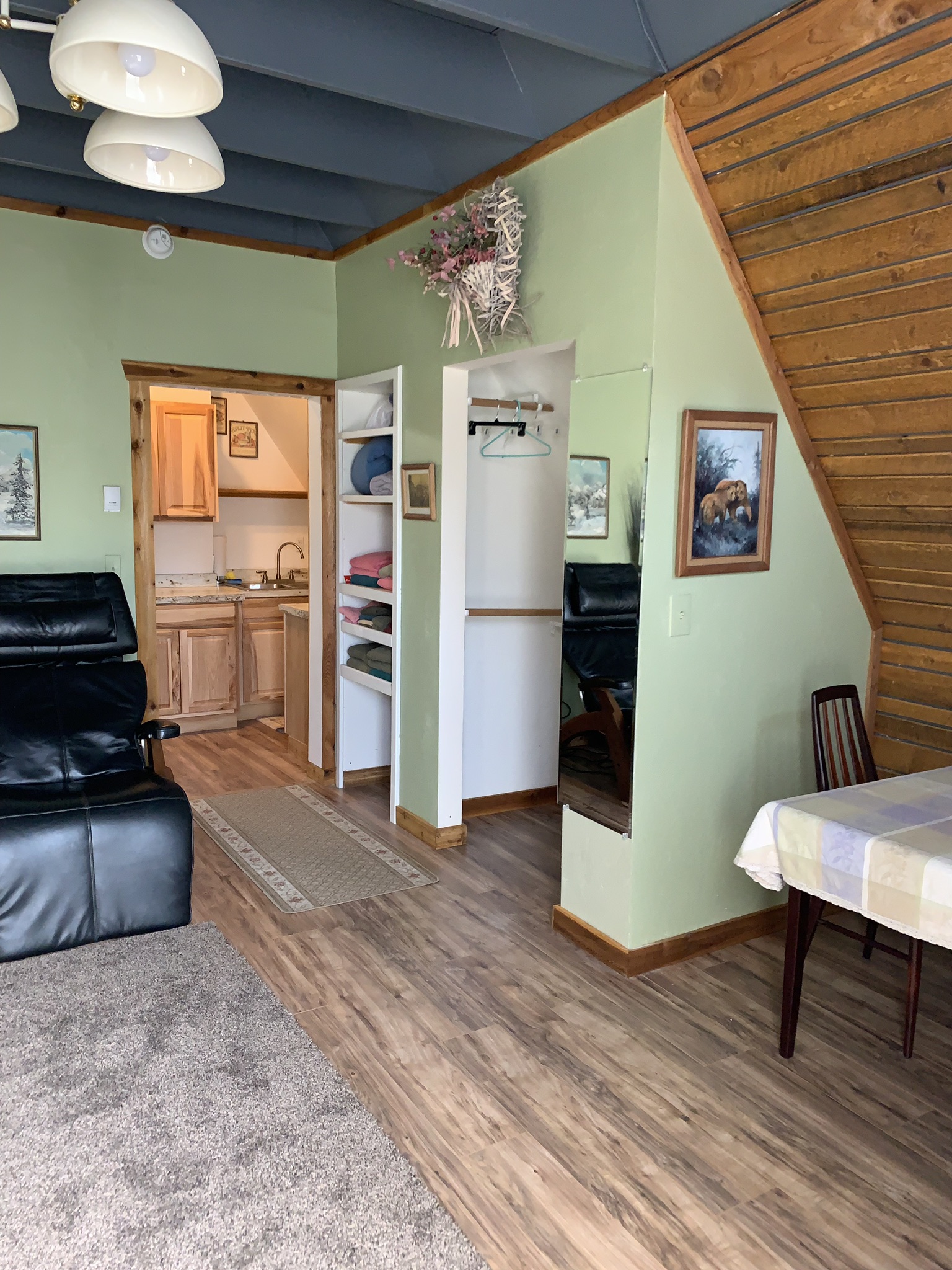 The Bear Apartment Apartments for Rent in Seward, Alaska, United States
