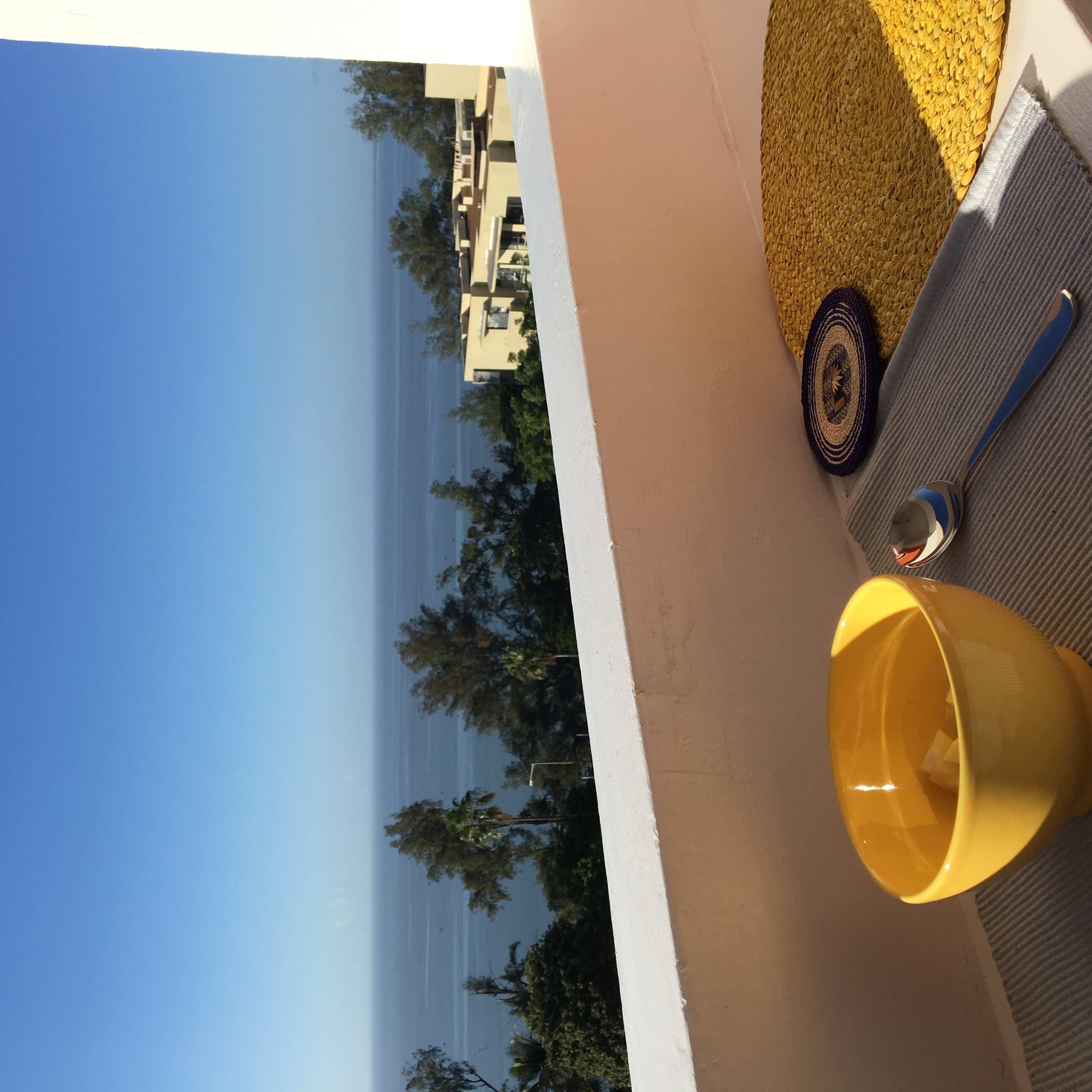 Charming 1 bedroom apartment with eye candy views