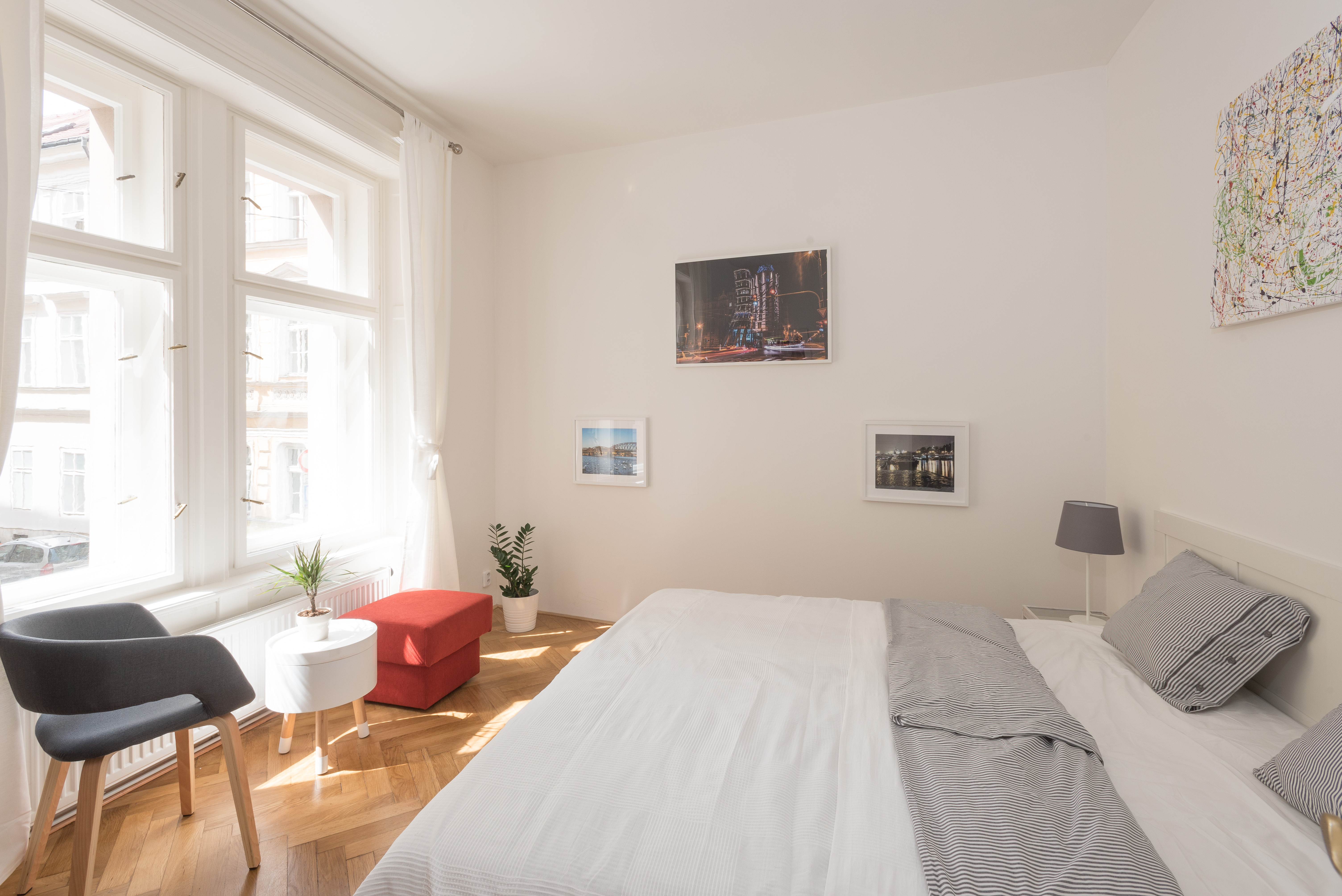 Stylish large apartment in the Old Town center