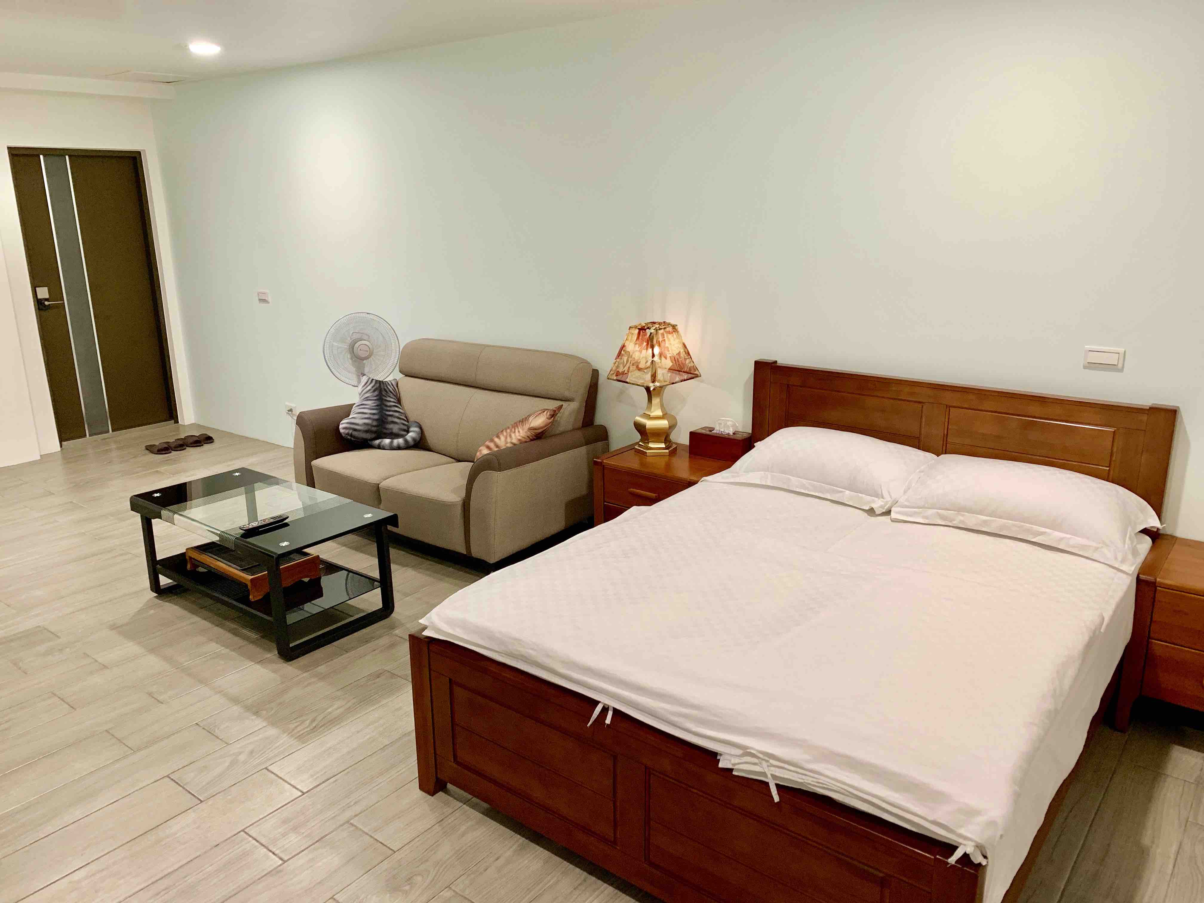 Private suite 5 minutes from Old Street