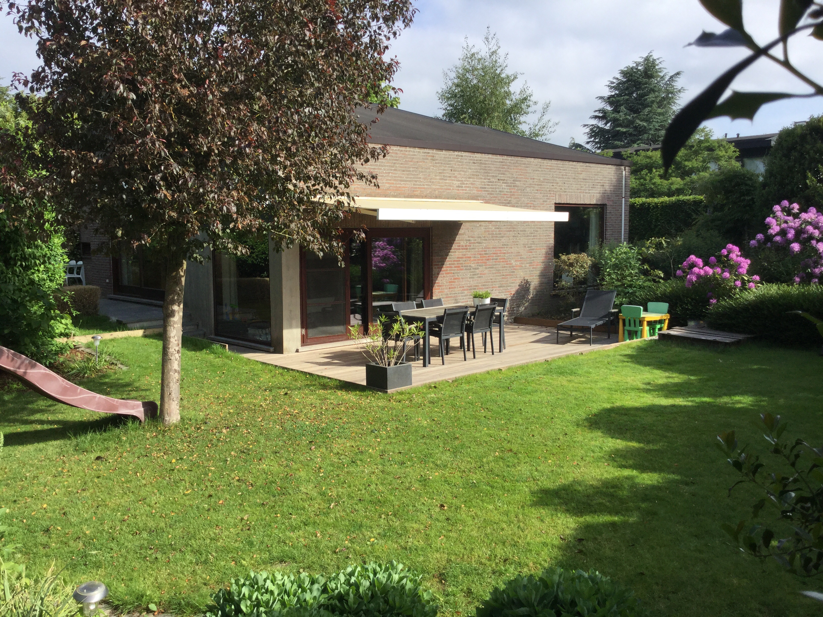 Spacious 3br family villa with big garden in Sint Denijs Westrem, Ghent