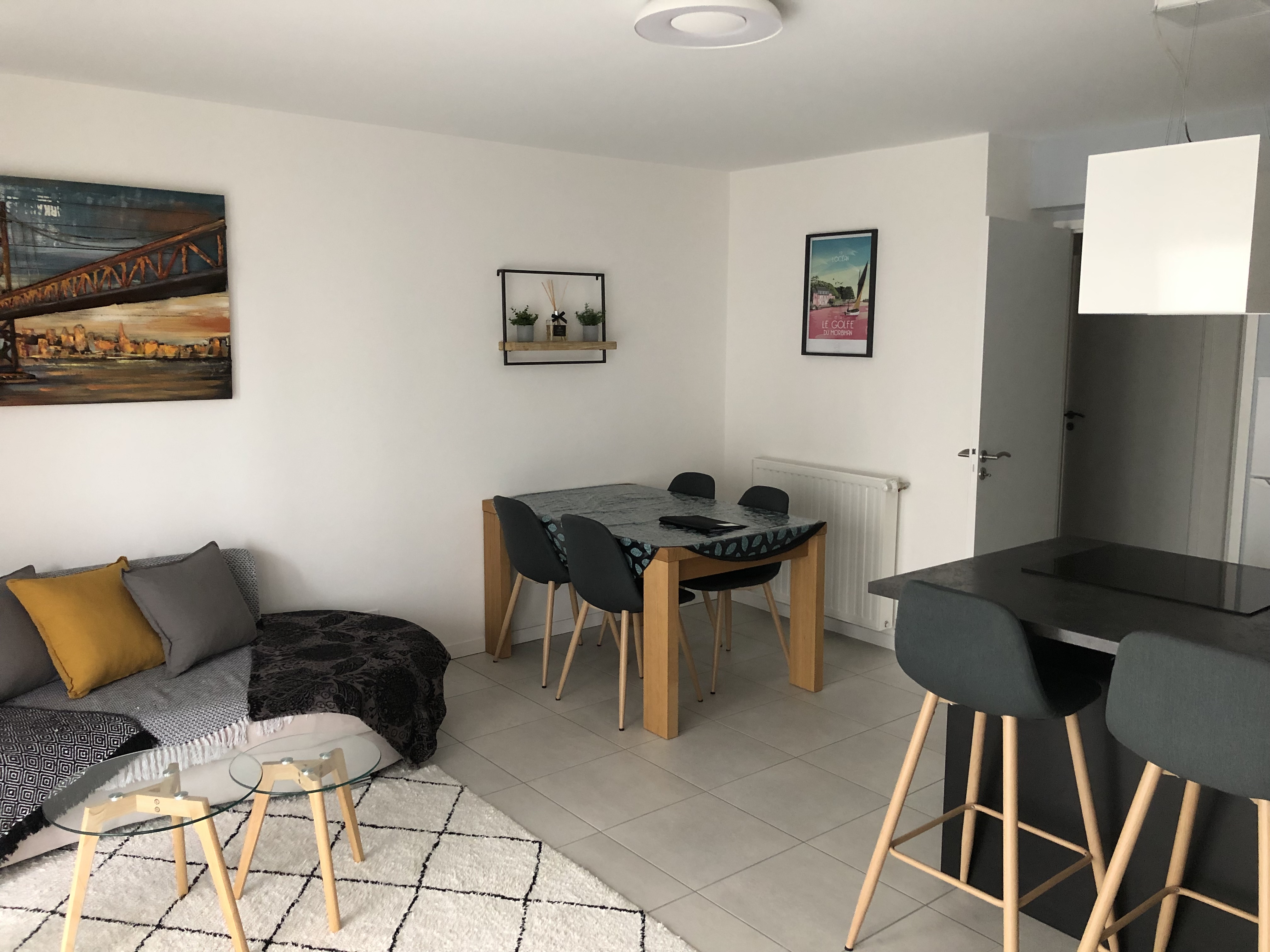Sarzeau center apartment with garden