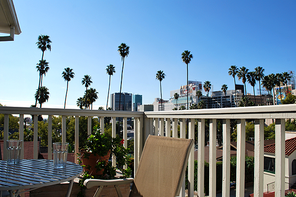 Hollywood Retreat-Balcony+City View in Hollywood, Los Angeles