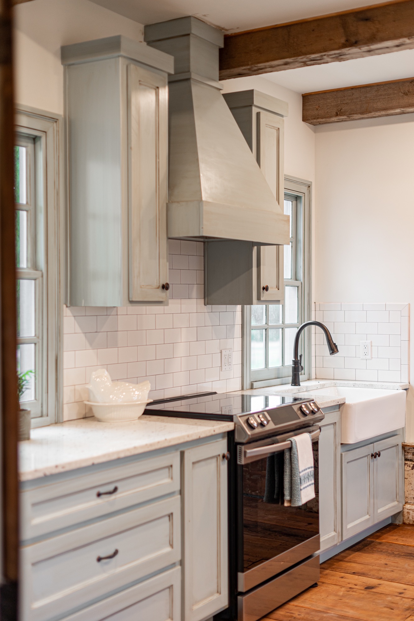 The Mohawk Valley House 4 suite boutique hotel Houses for Rent in Waco, Texas, United States