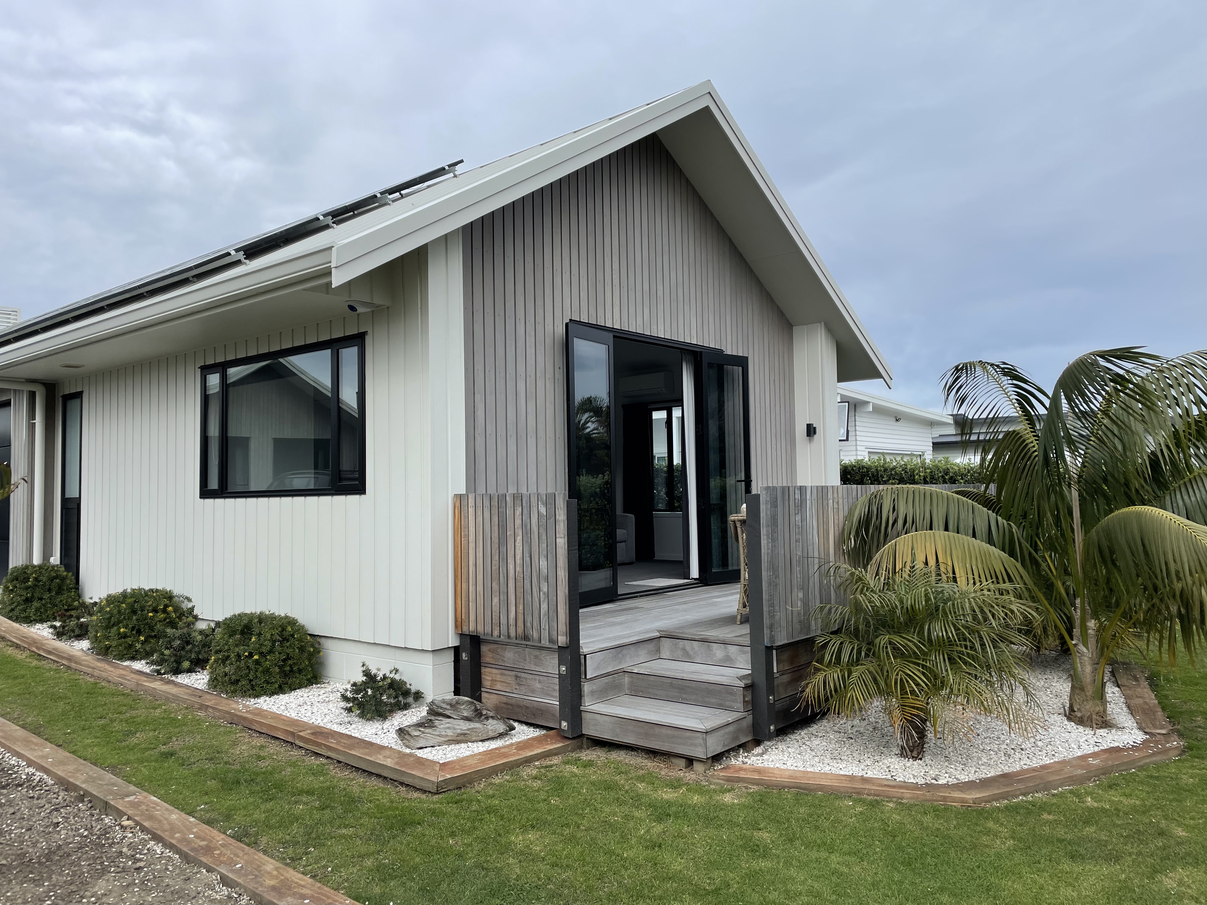 Wainui guest house