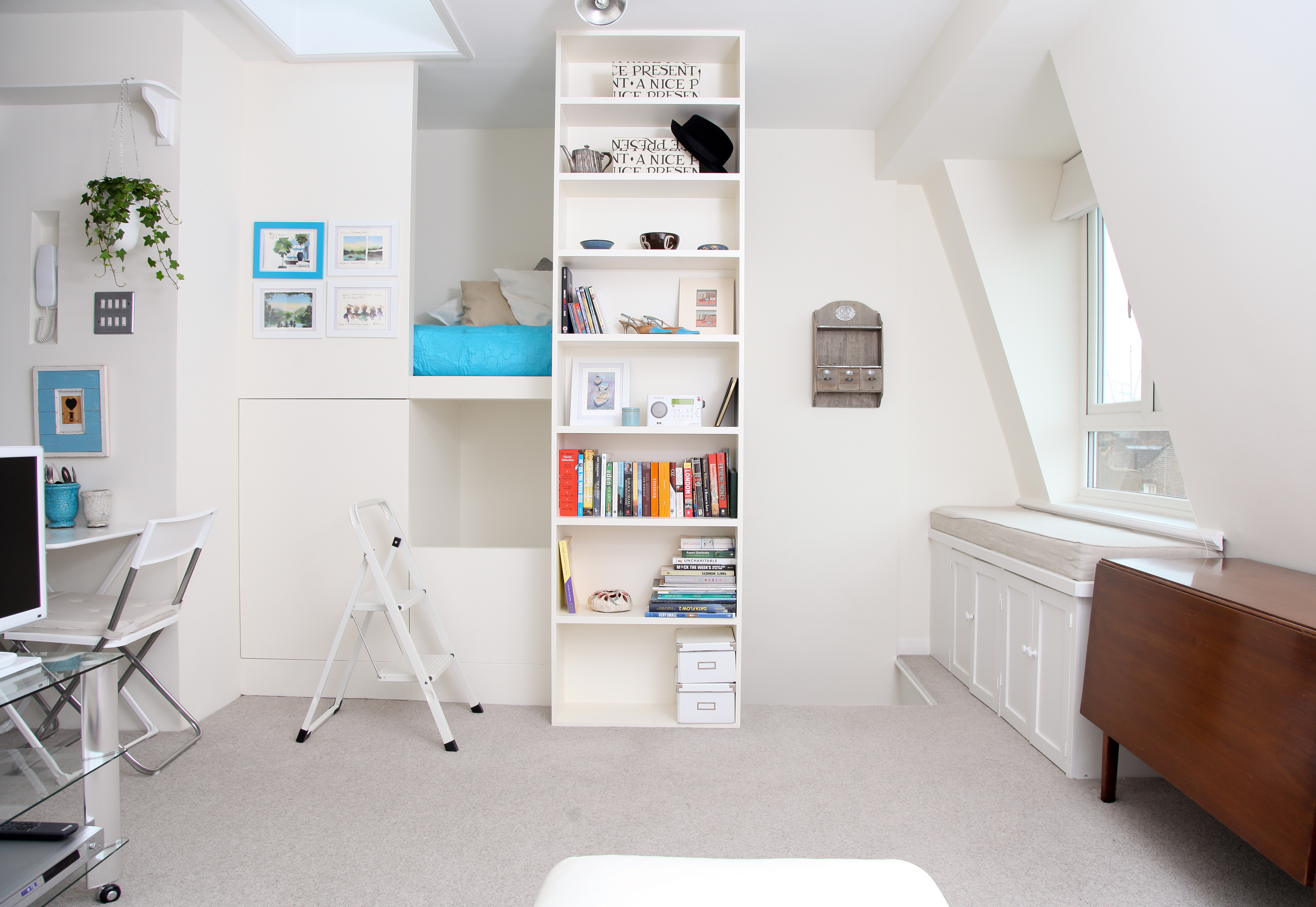 Bright Rooftop Nest In Notting Hill in Westminster, London