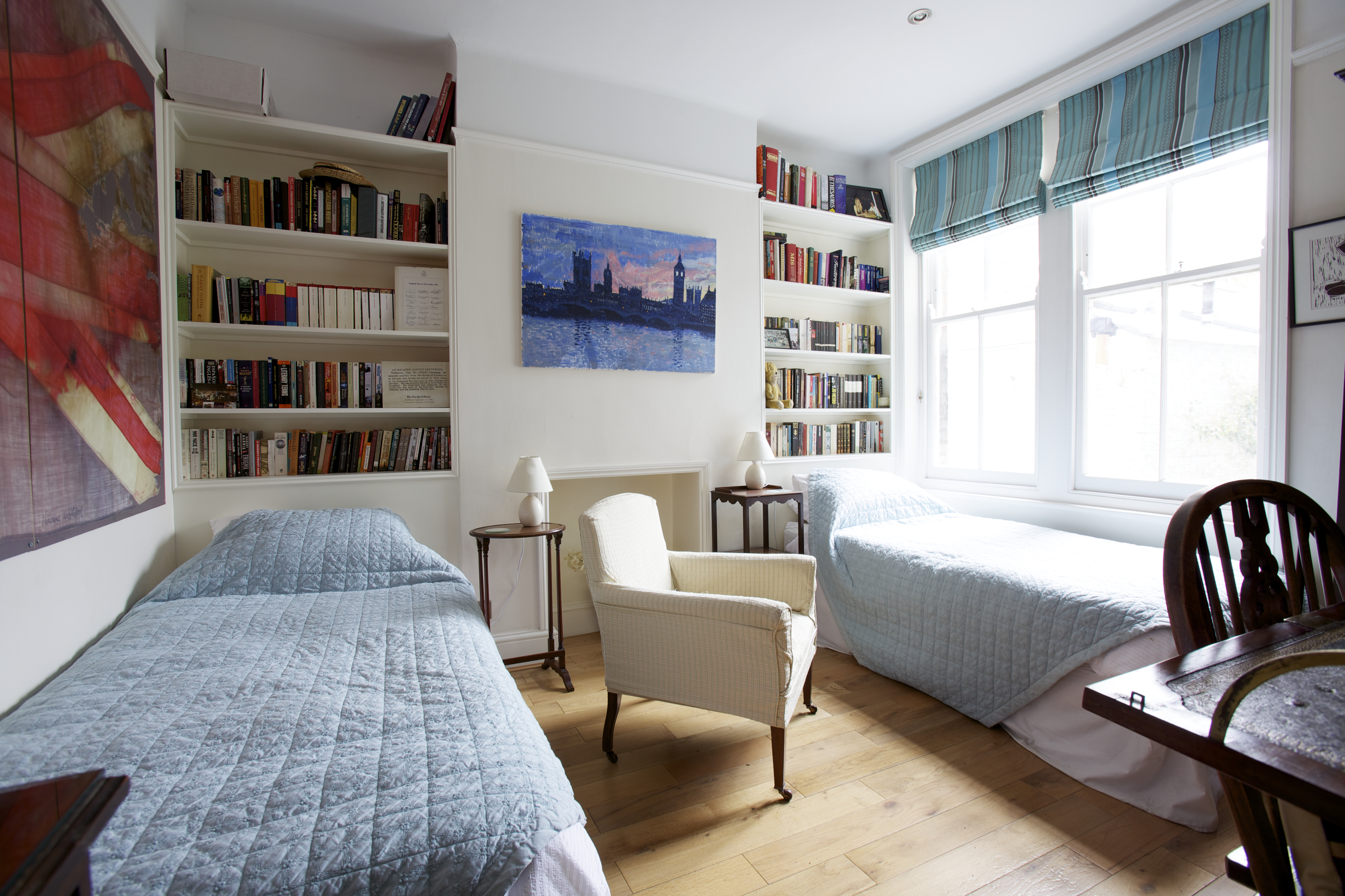Twin-bedded sitting-room, 2 beds, 1 or 2 guests