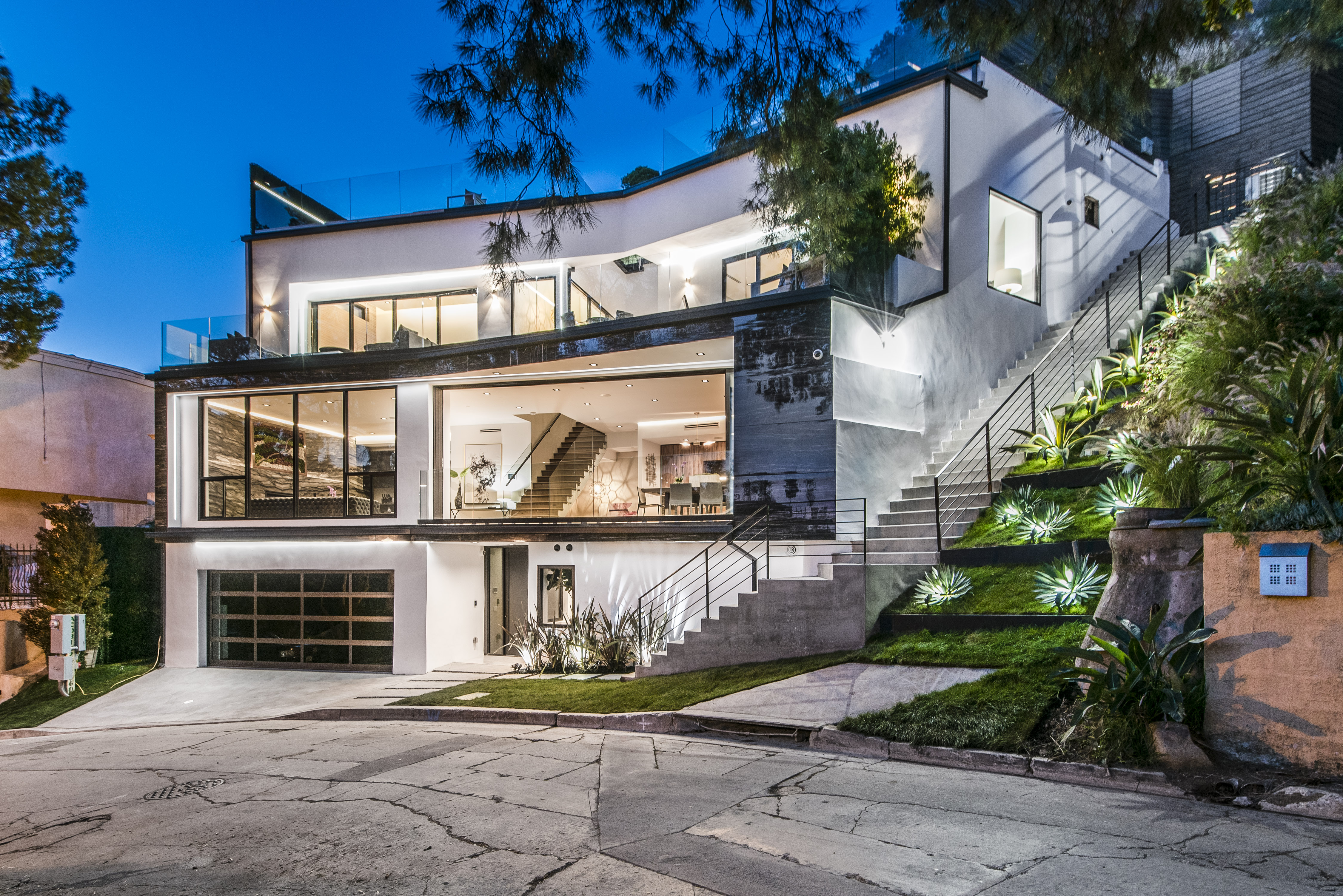 Modern Hollywood Hills W Rooftop Infinity Pool Houses For Rent In Los Angeles California United States