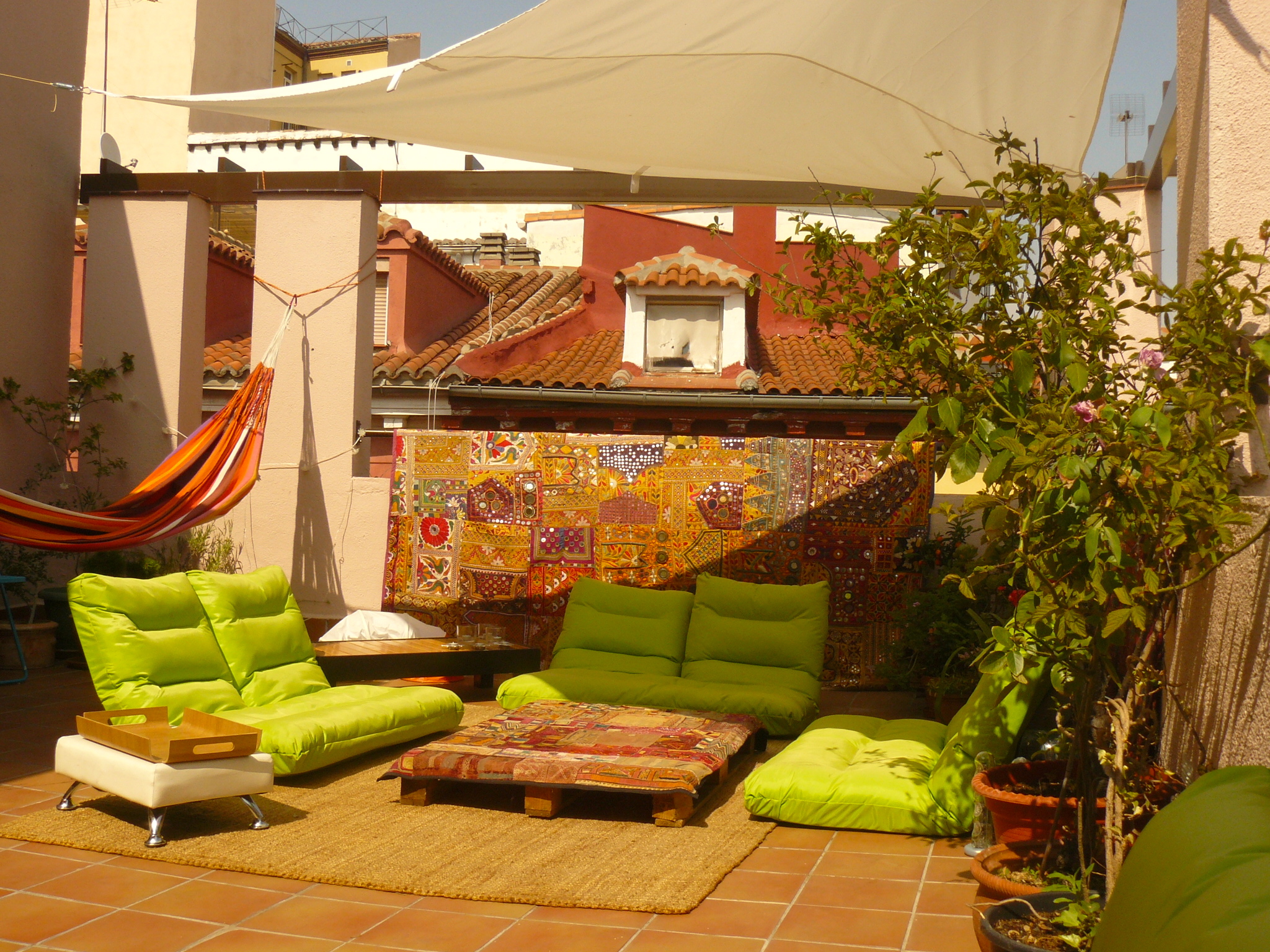 HAPPY & LOVING TERRACE · CENTER in Embajadores, Madrid