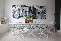 Stylish design apt, great location