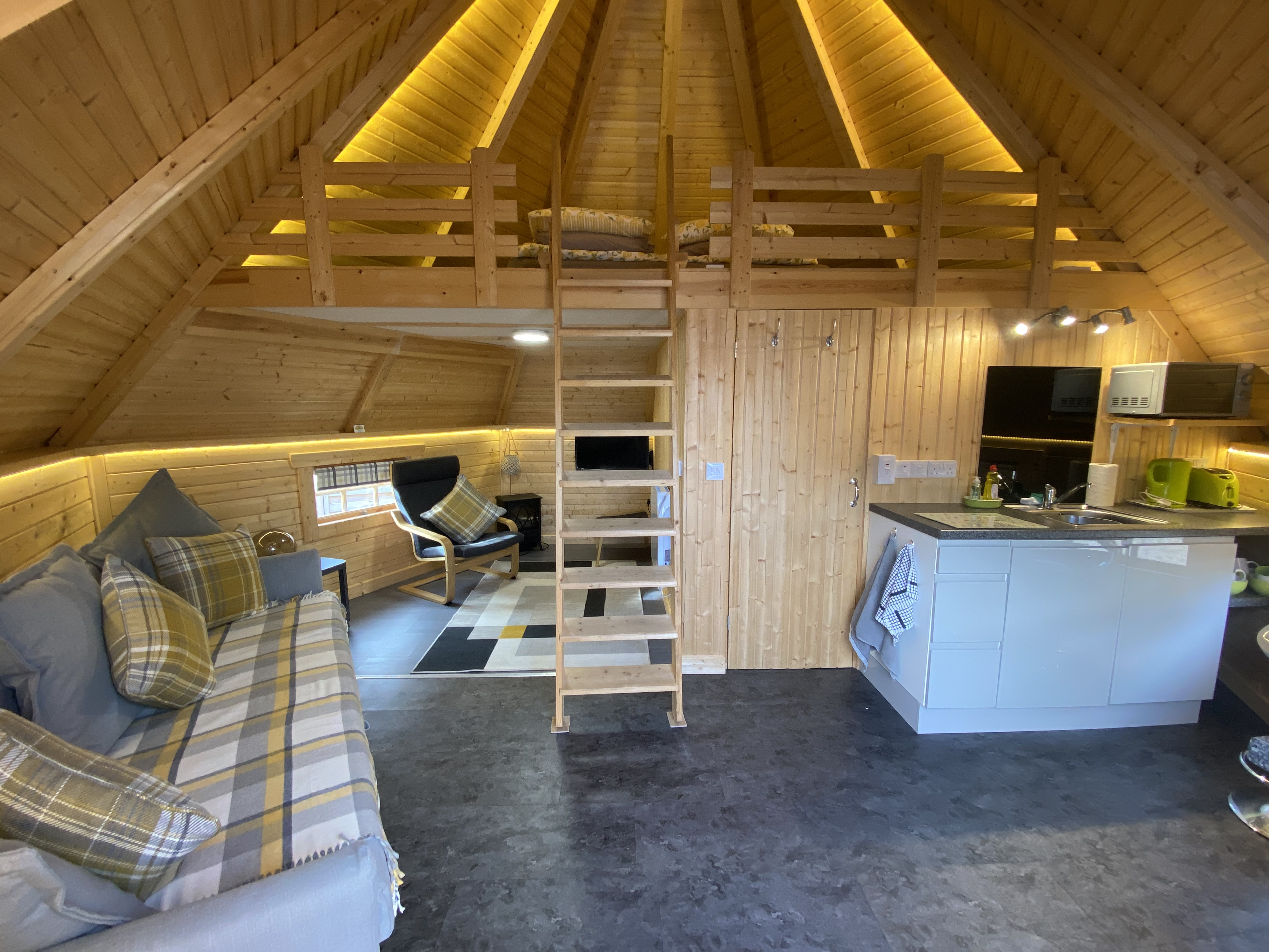 High quality cabin with views of Ben Nevis