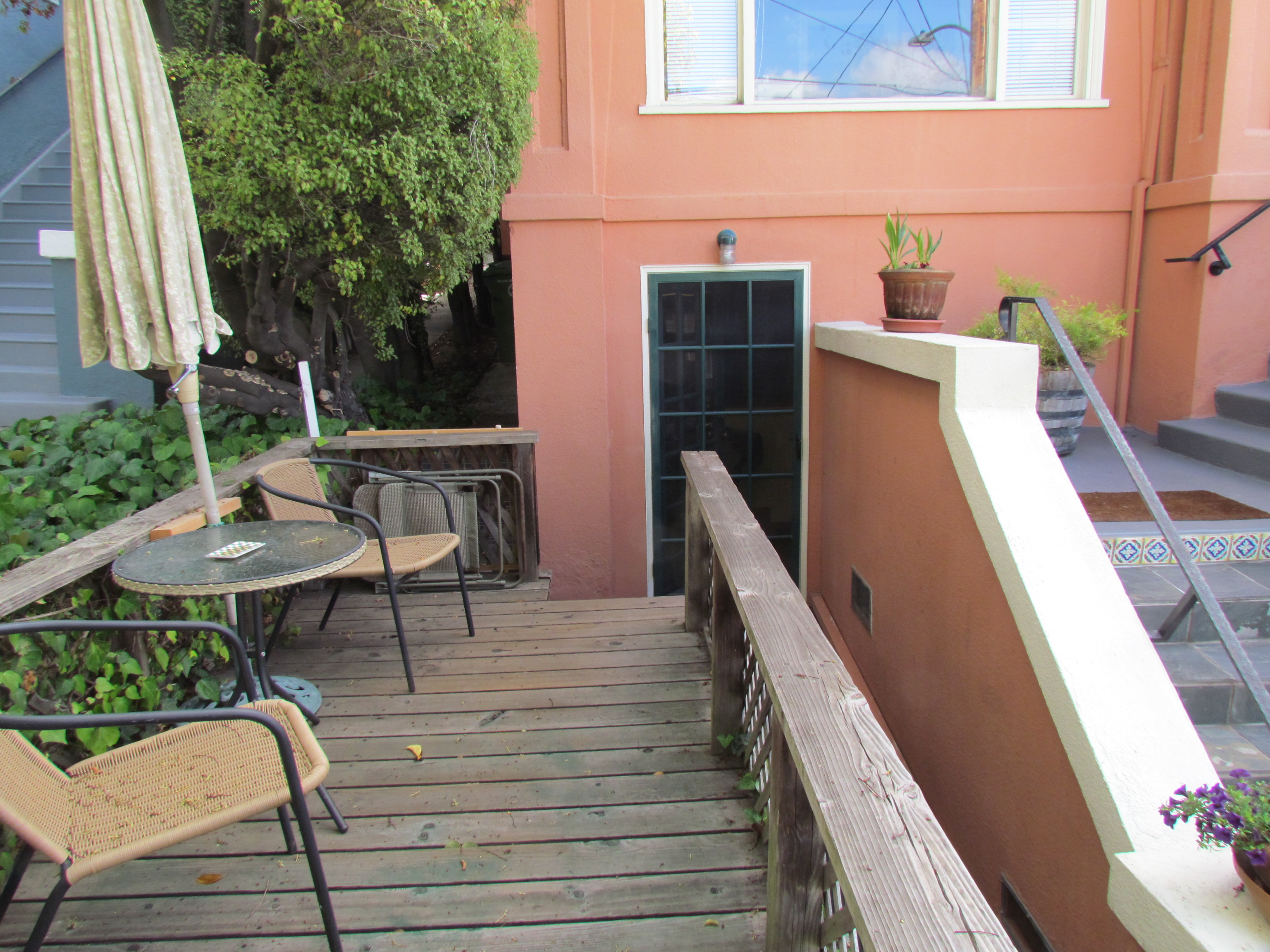 Glenview Fully Equipped Private Apartment Guest suites for Rent in