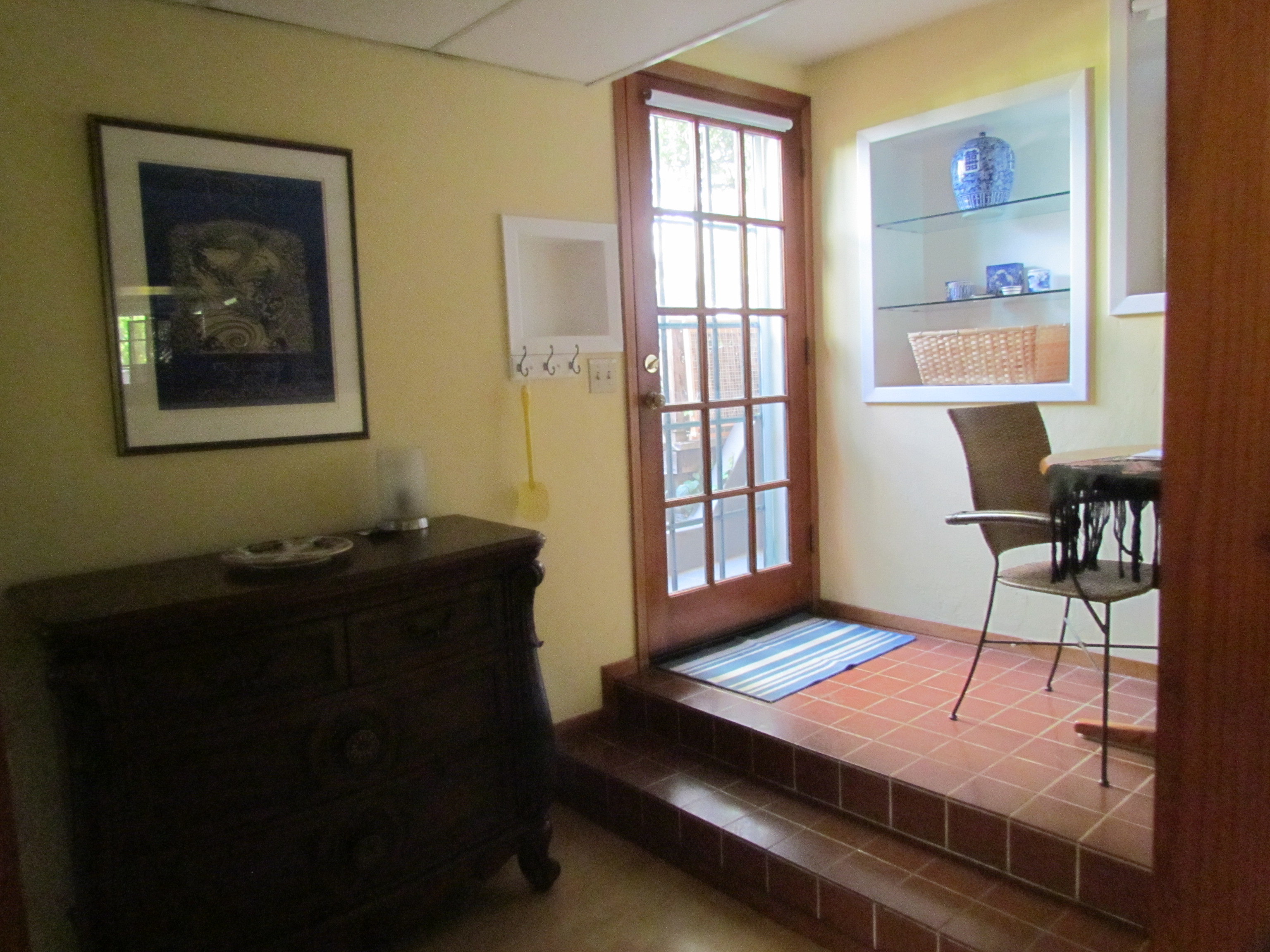 Glenview Fully Equipped Private Apartment Guest suites for Rent in