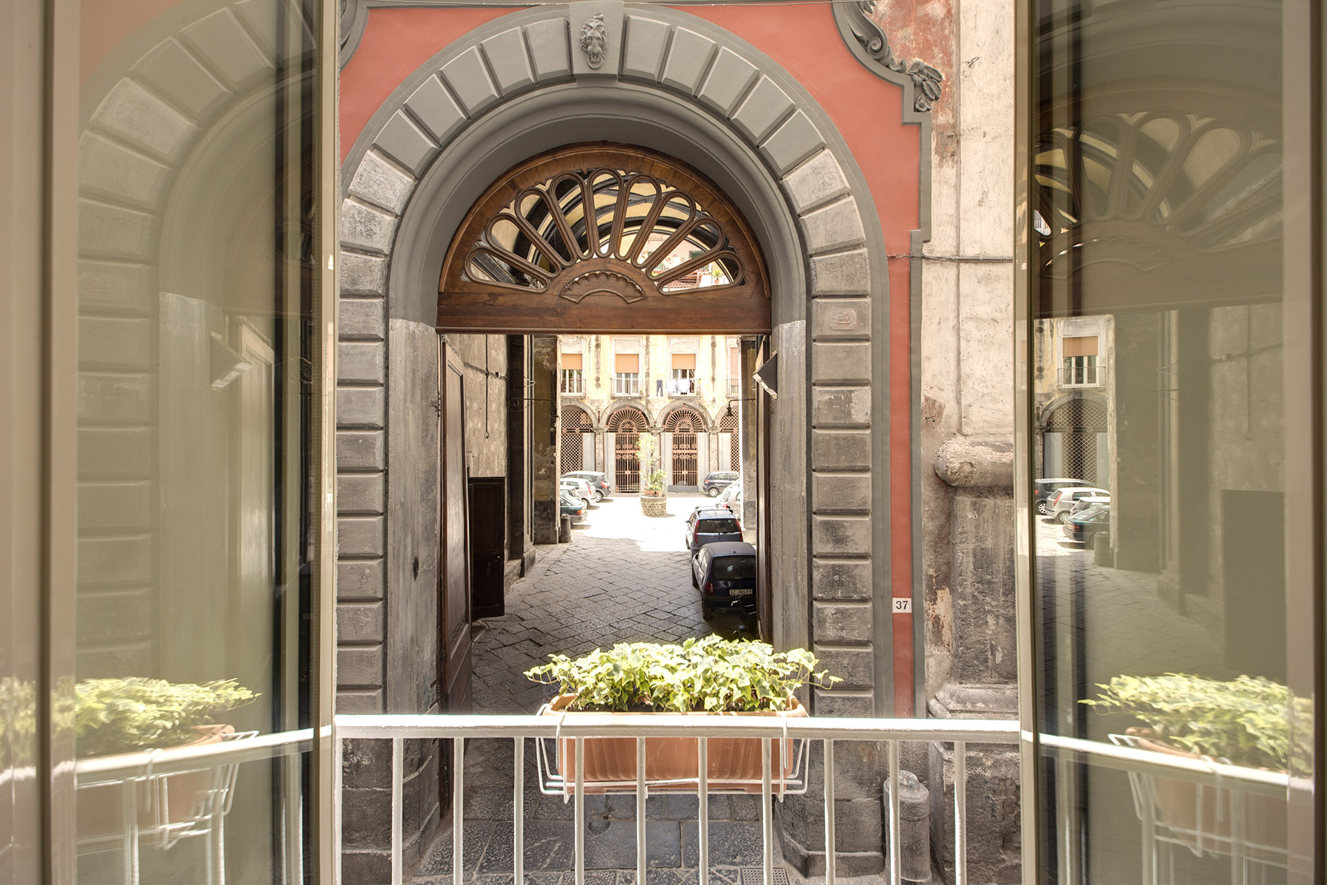 Apartment Monacello in San Lorenzo, Naples