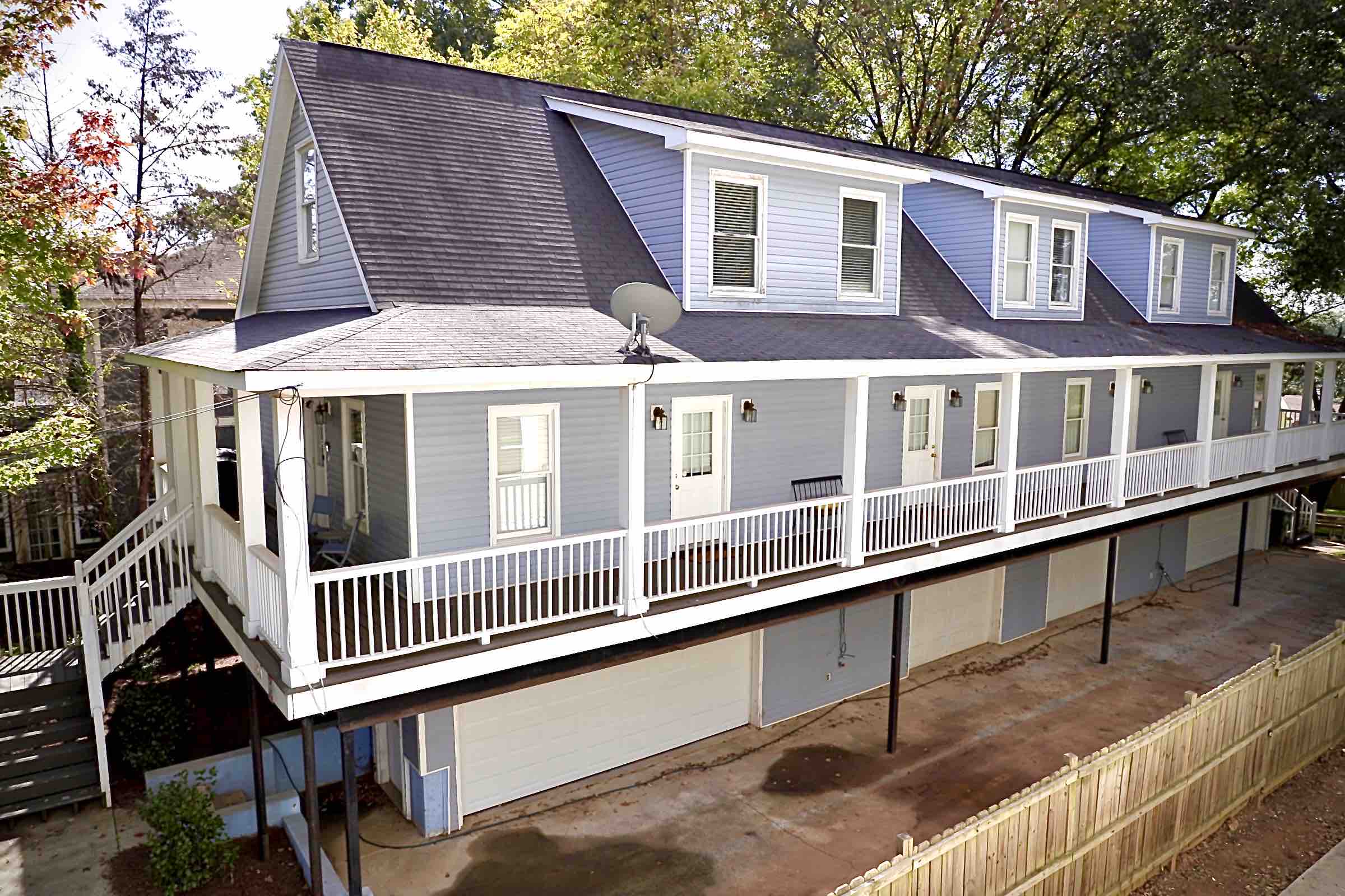 Atl 8 BDRM Duplex, mins. to GWCC, Stadium, Dwntwn Houses for Rent in