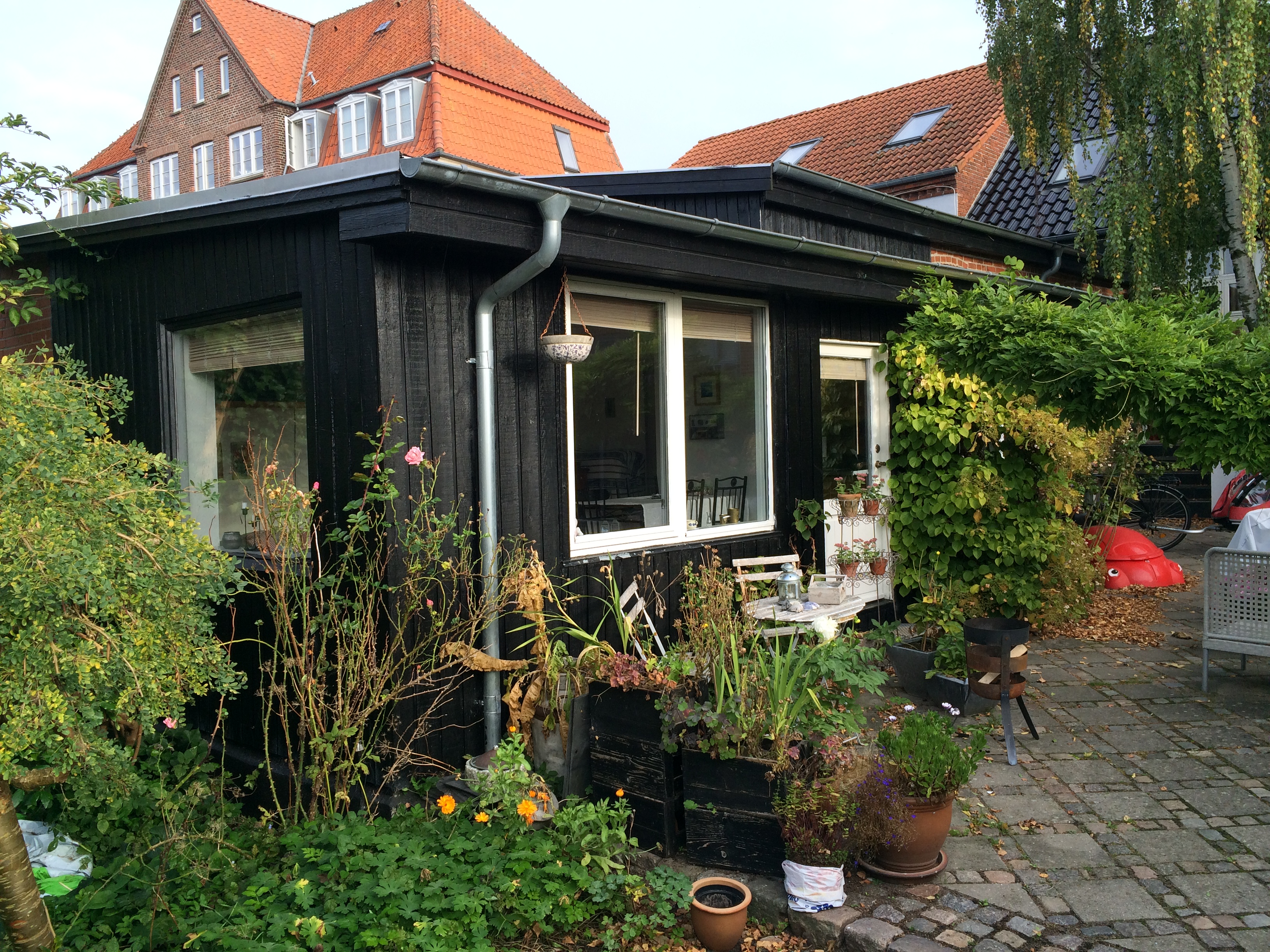 Apartment close to rail and city
