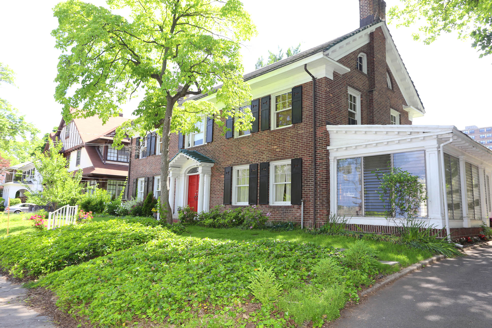 Forest Hill Colonial in North, Newark