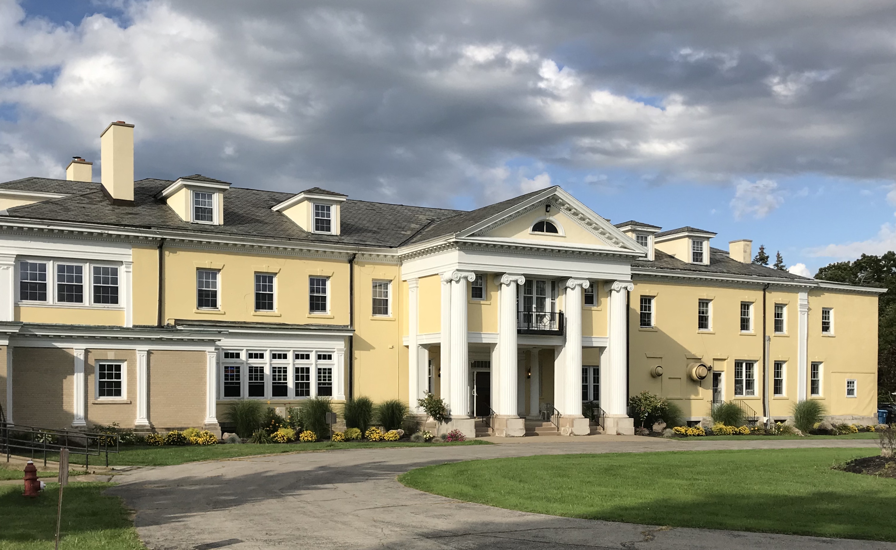 Suncliff on the Lake/ Florence Suite Bed and breakfasts for Rent in Derby, New York, United