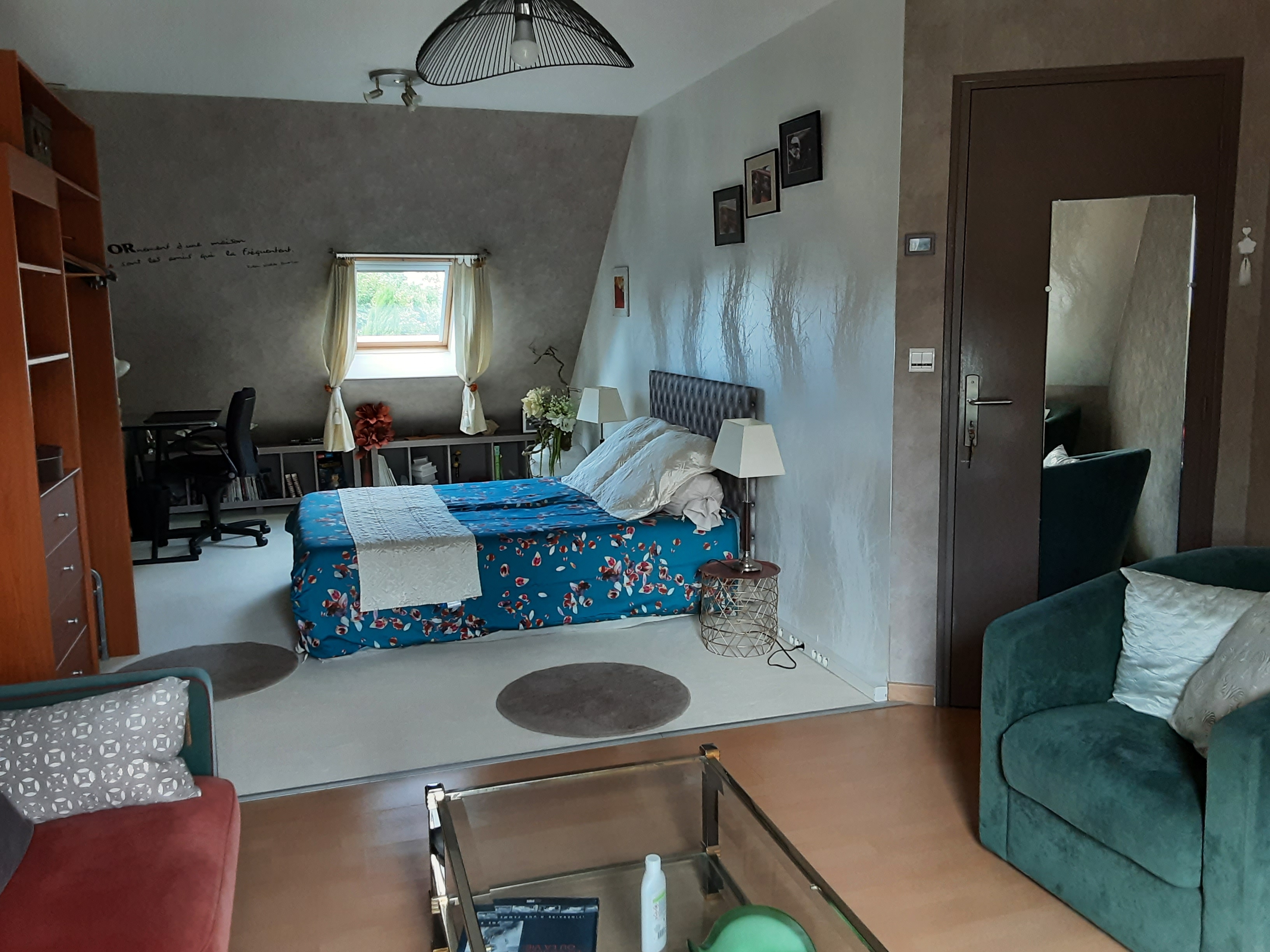 Room  near the 24th of Le Mans circuit