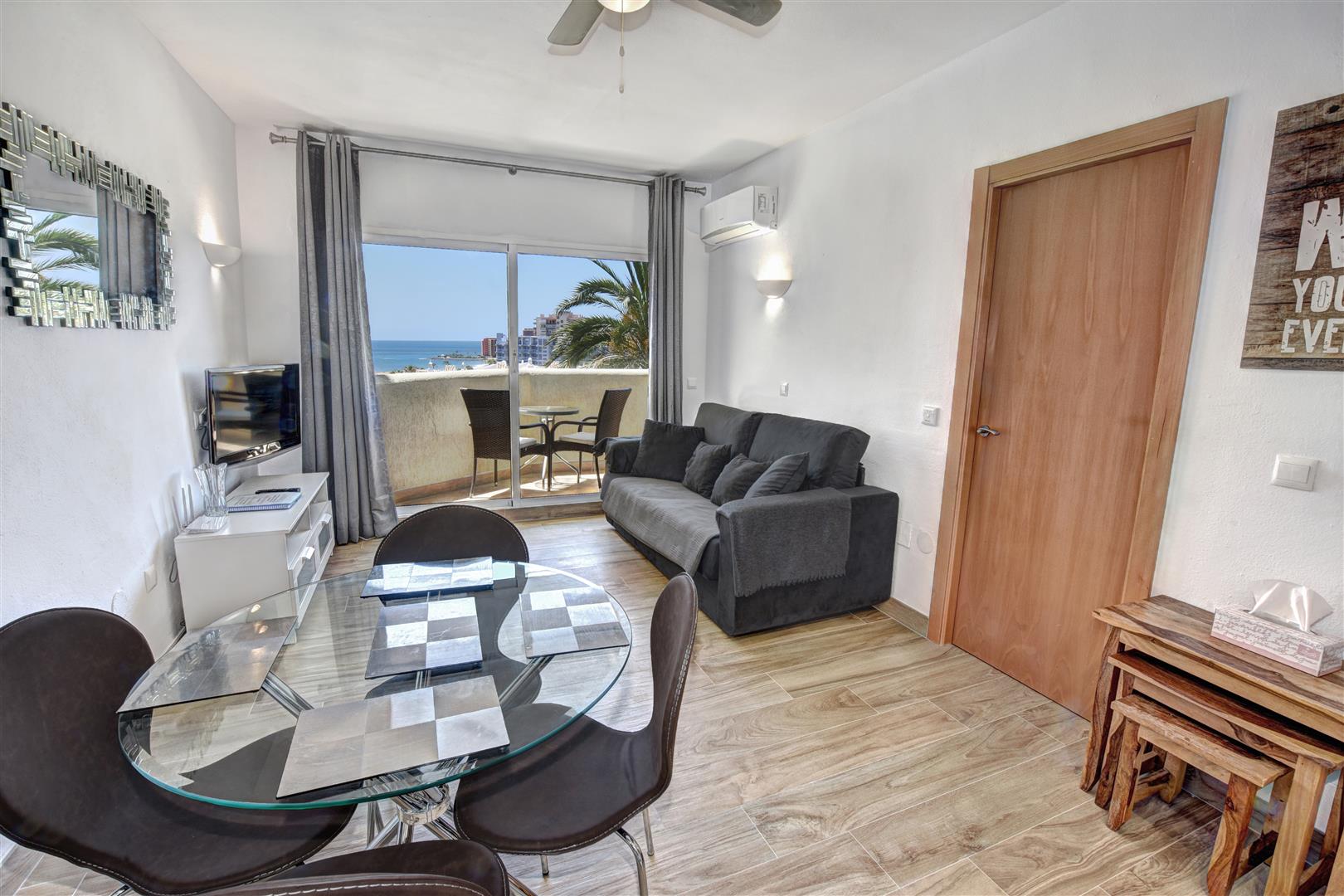 BENAL BEACH Superb 1 bedroom apartment, sleeps 4 Flats for Rent in