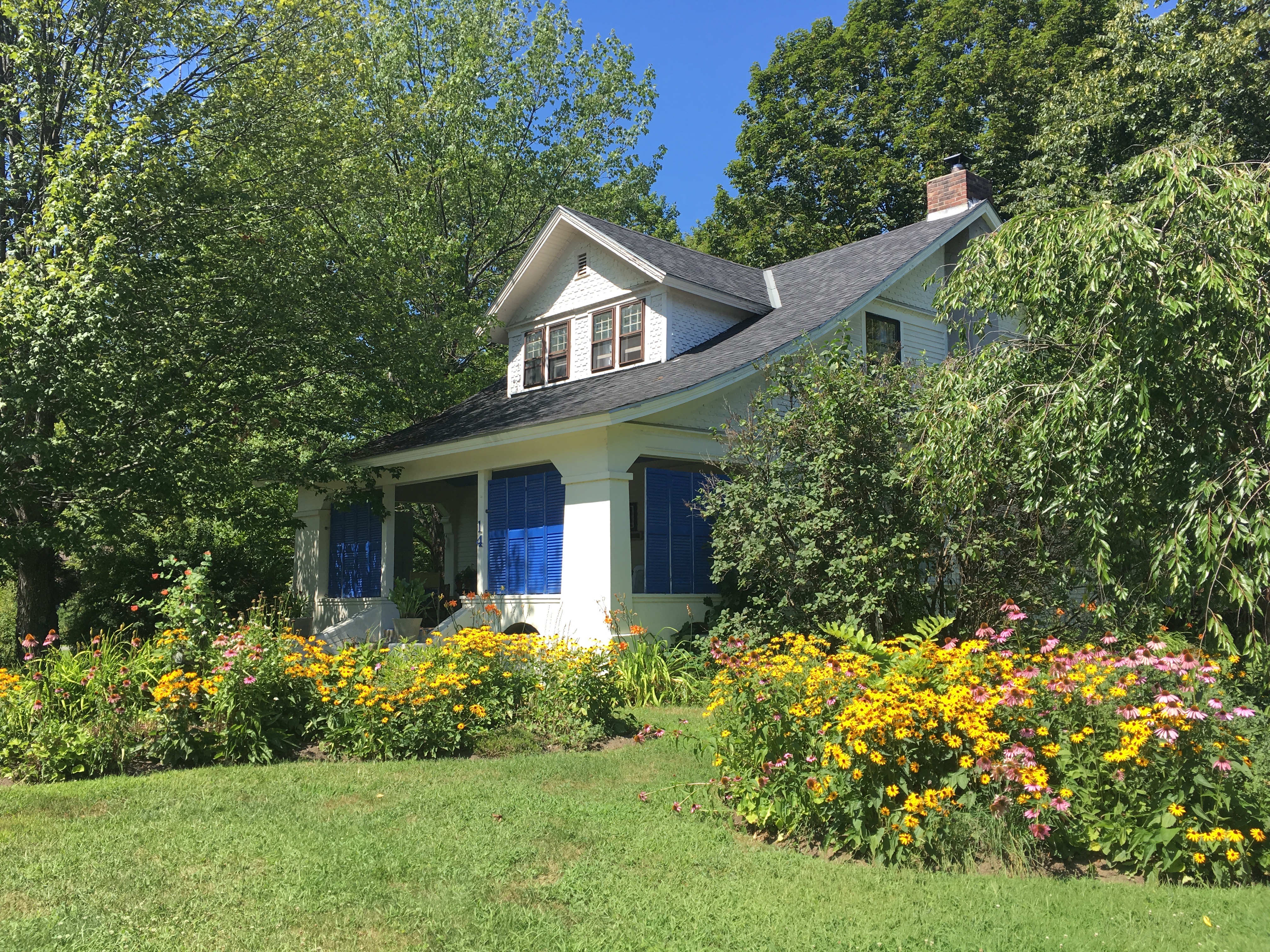 1918 Craftsman Home, Quaint Vermont Clean Air