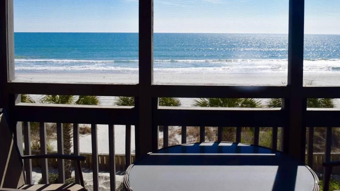 Ocean & pool front on Shore Drive Pelicans Landing - Apartments for