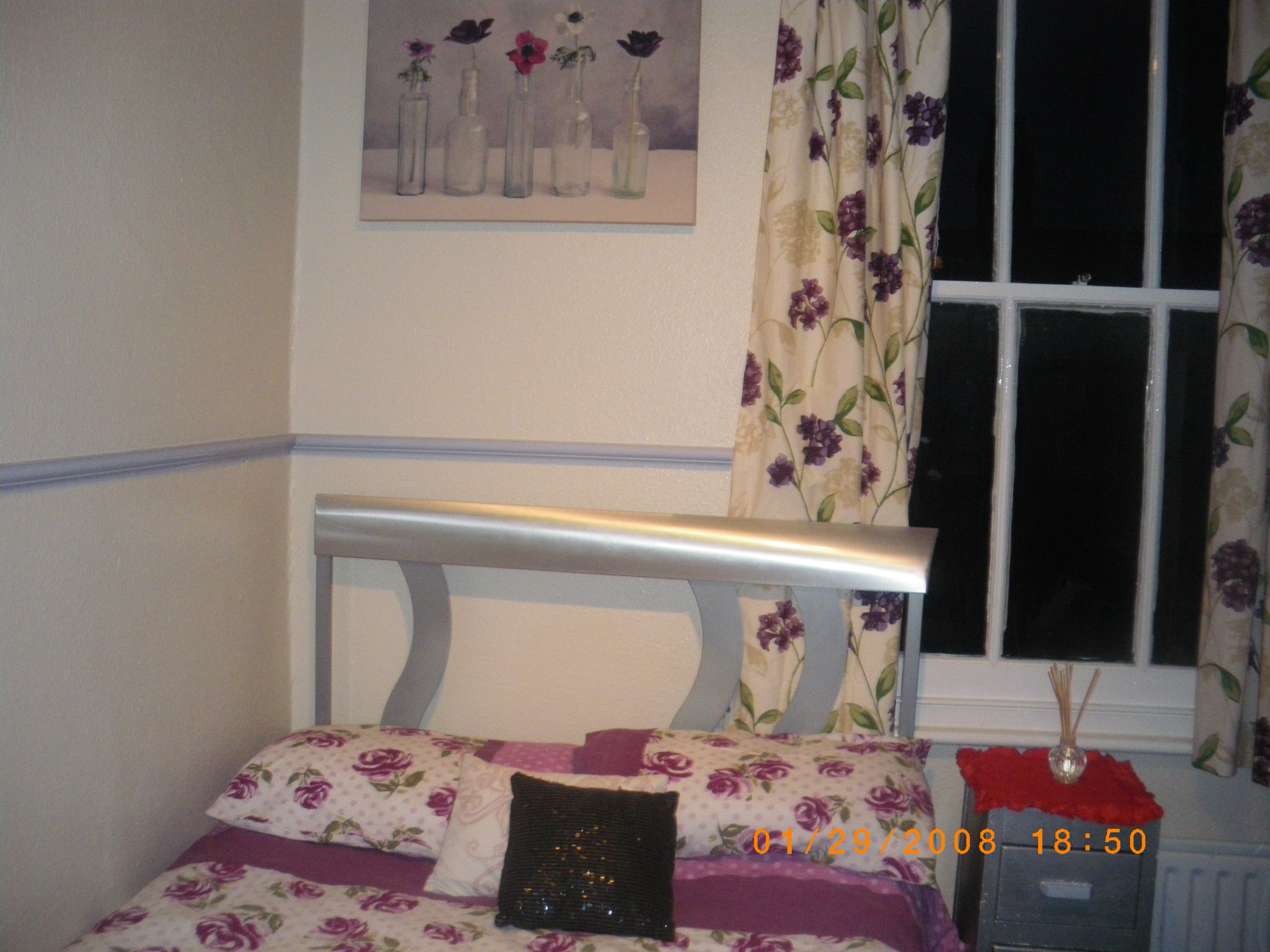 Double room with Garden view, Females only. in Westminster, London