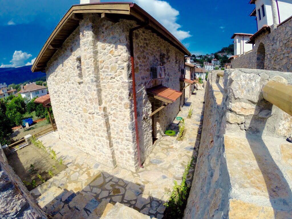 Akyaka yakınında Akçapınar Köyünde Taş Ev Akçapınar şehrinde Kiralık