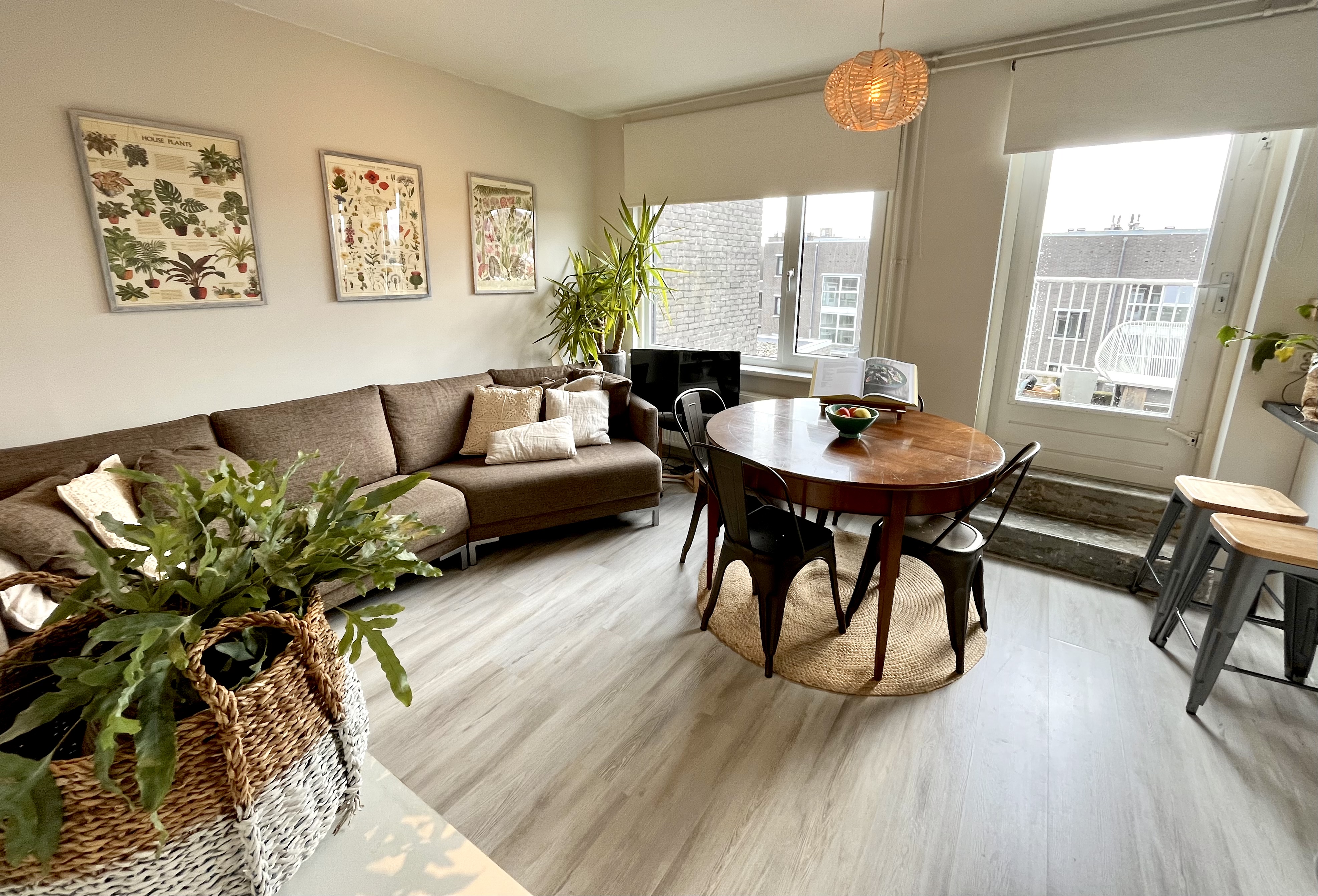 Modern & light near Jordaan (2pers) โ Amsterdam stay