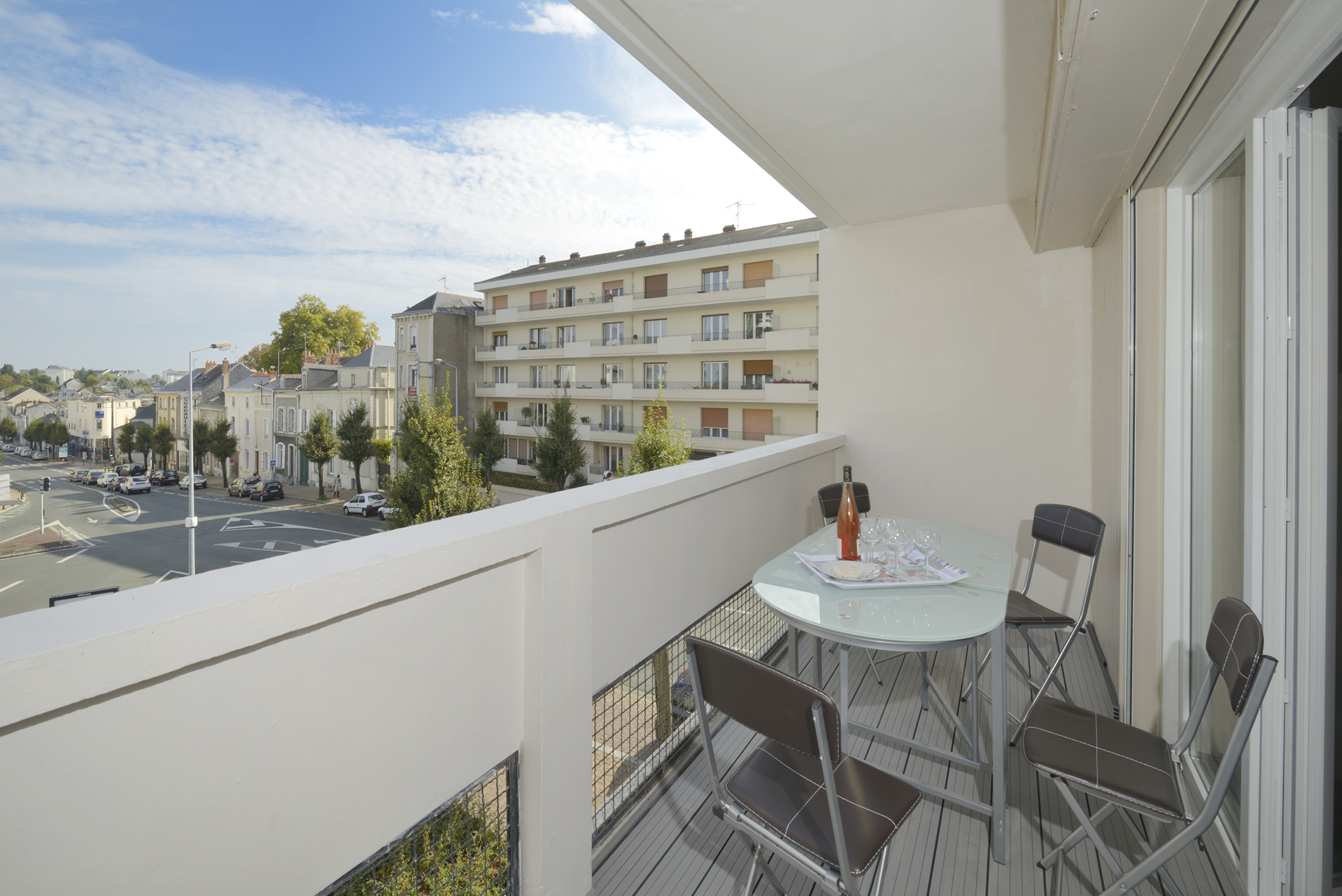 The New YorkerLa Bonne MarienneJardin des Plante  Airbnb