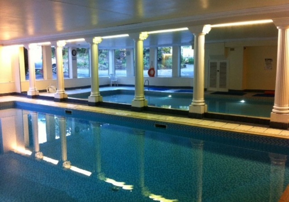 City apartment with swimming pool in Dalry and Fountainbridge, Edinburgh