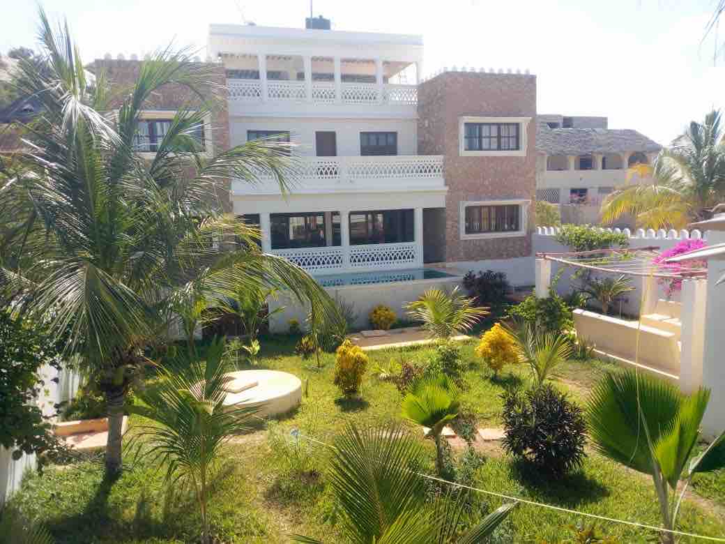 The Dunes-A new Arabic/Swahili Villa in Shela
