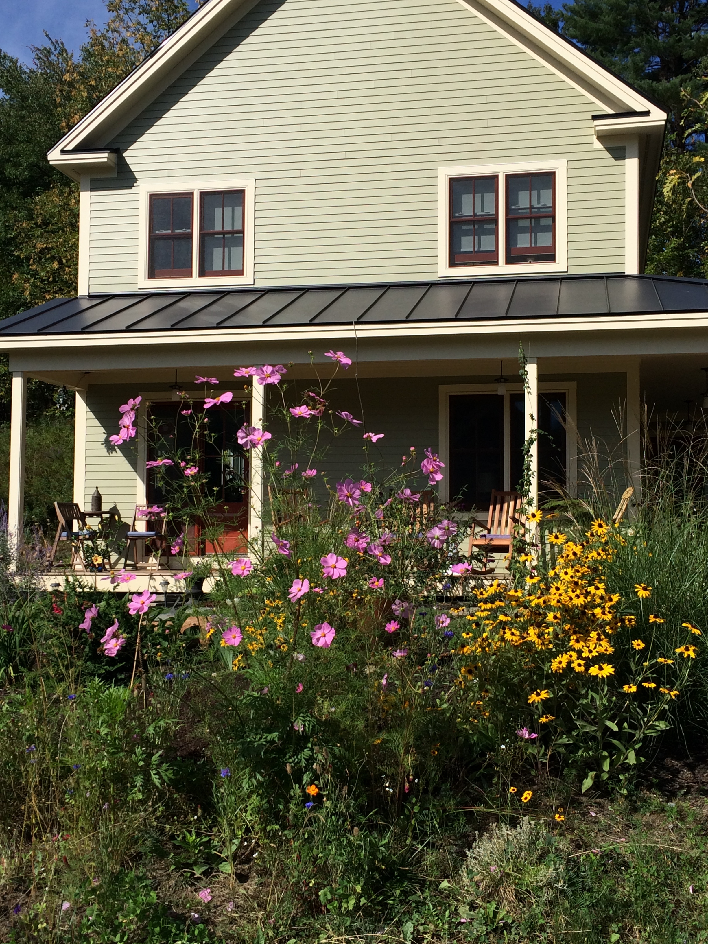 Cozy 2 Bedroom Waterbury Village Home