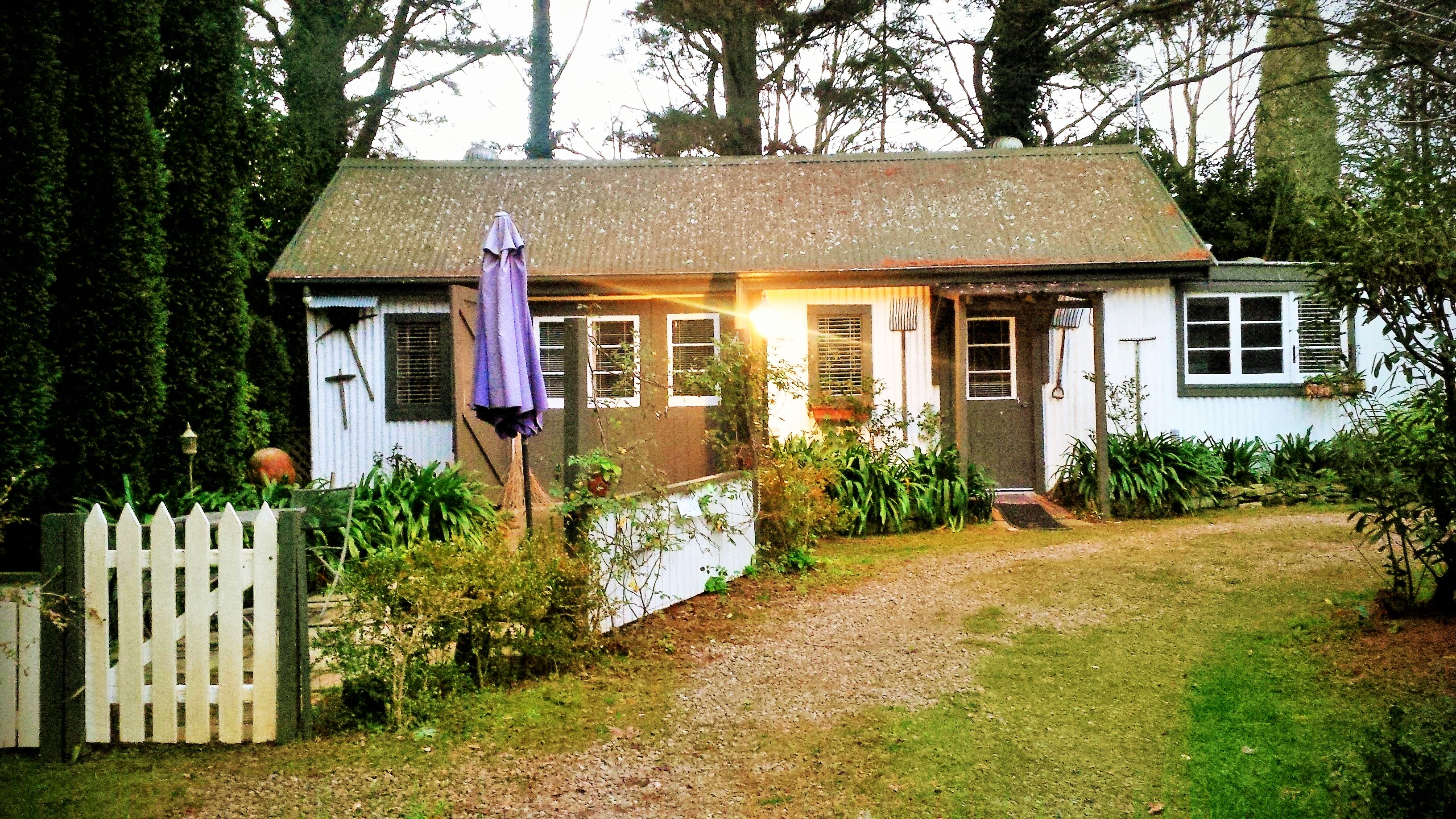 Devon Long Barn Bowral Burradoo Unique Cottages For Rent In Burradoo New South Wales Australia