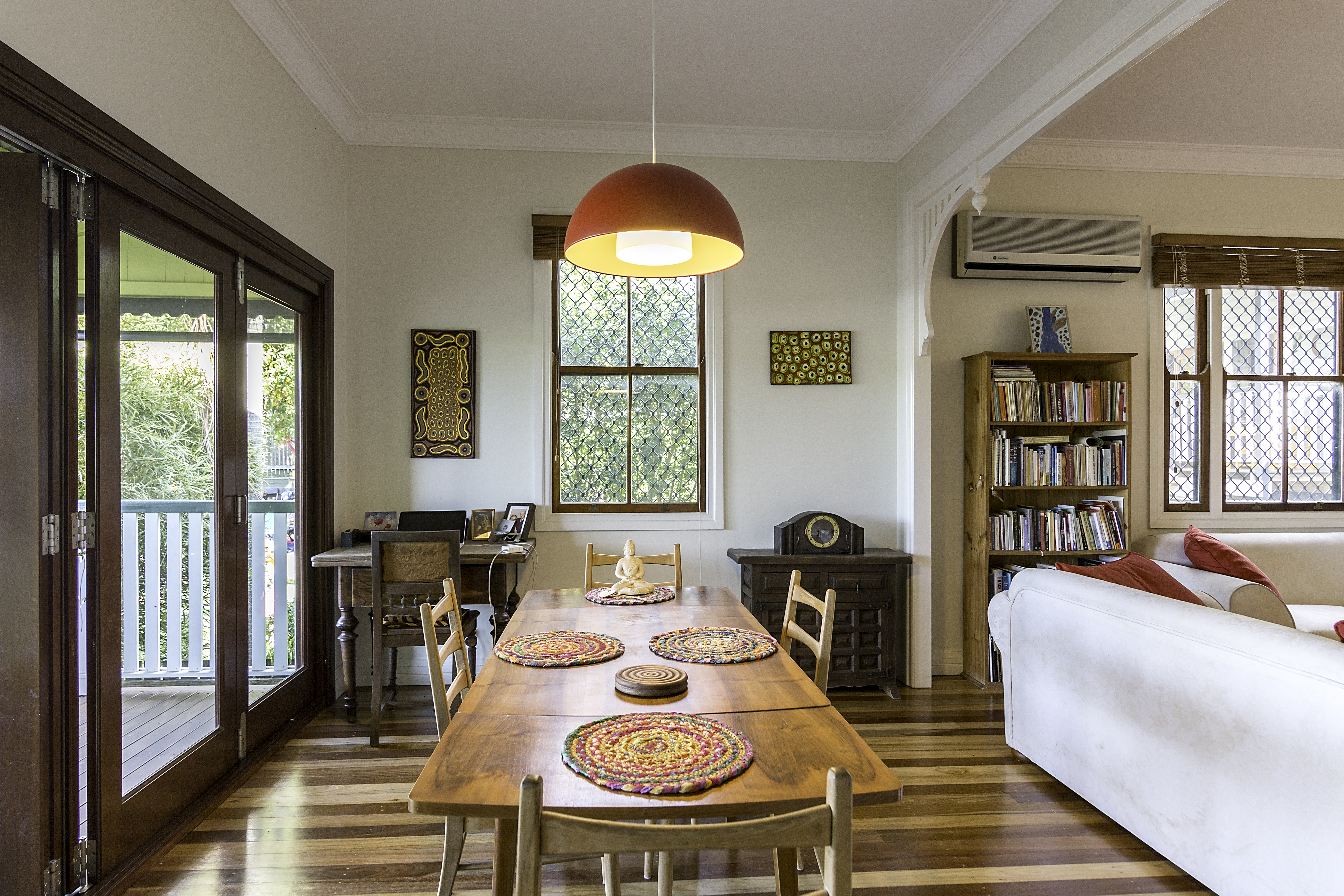 Bardon Sanctuary - leafy outlook - close to city in Bardon, Brisbane