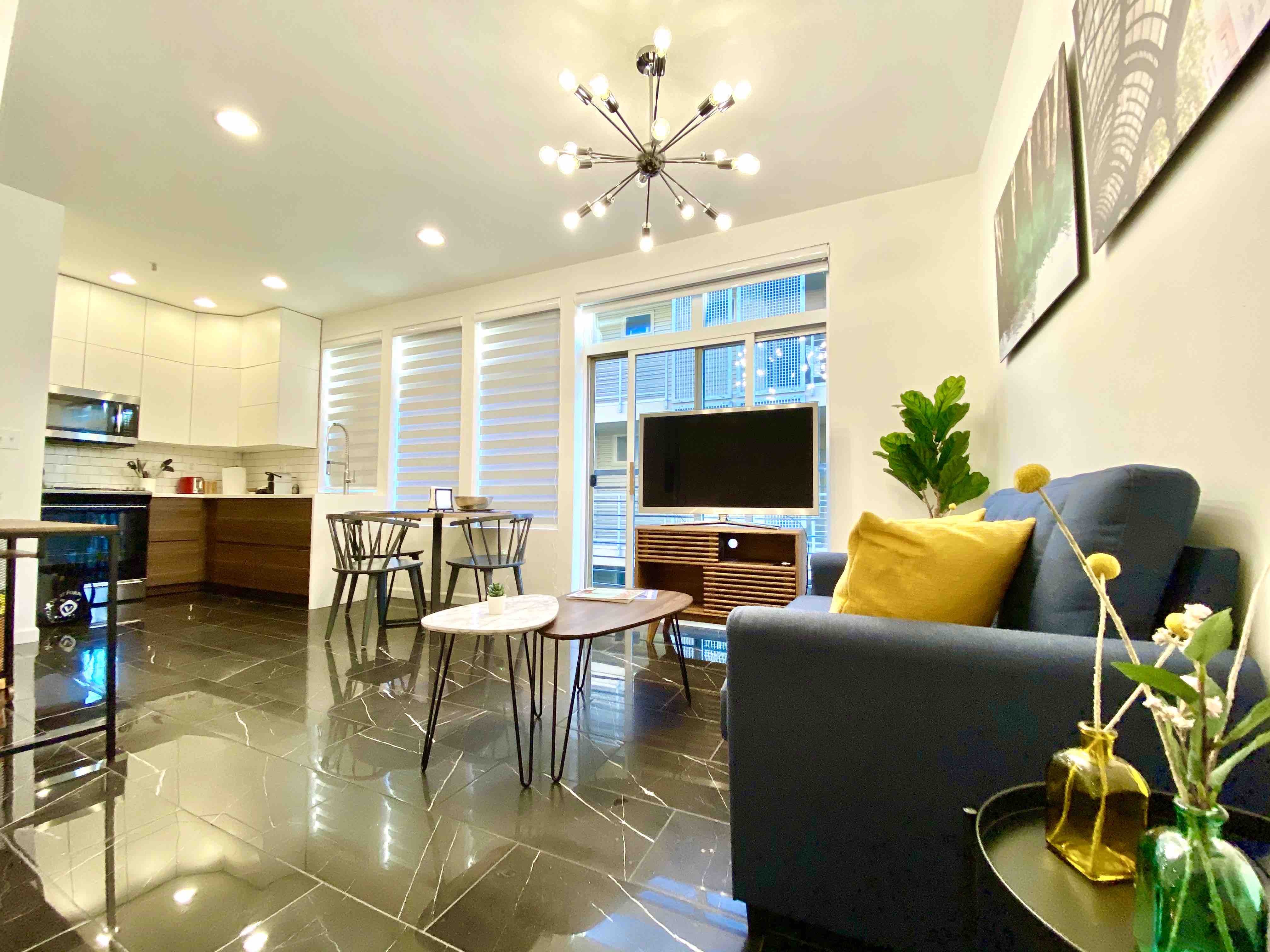 Designer Downtown Seattle Studio · Pike Place
