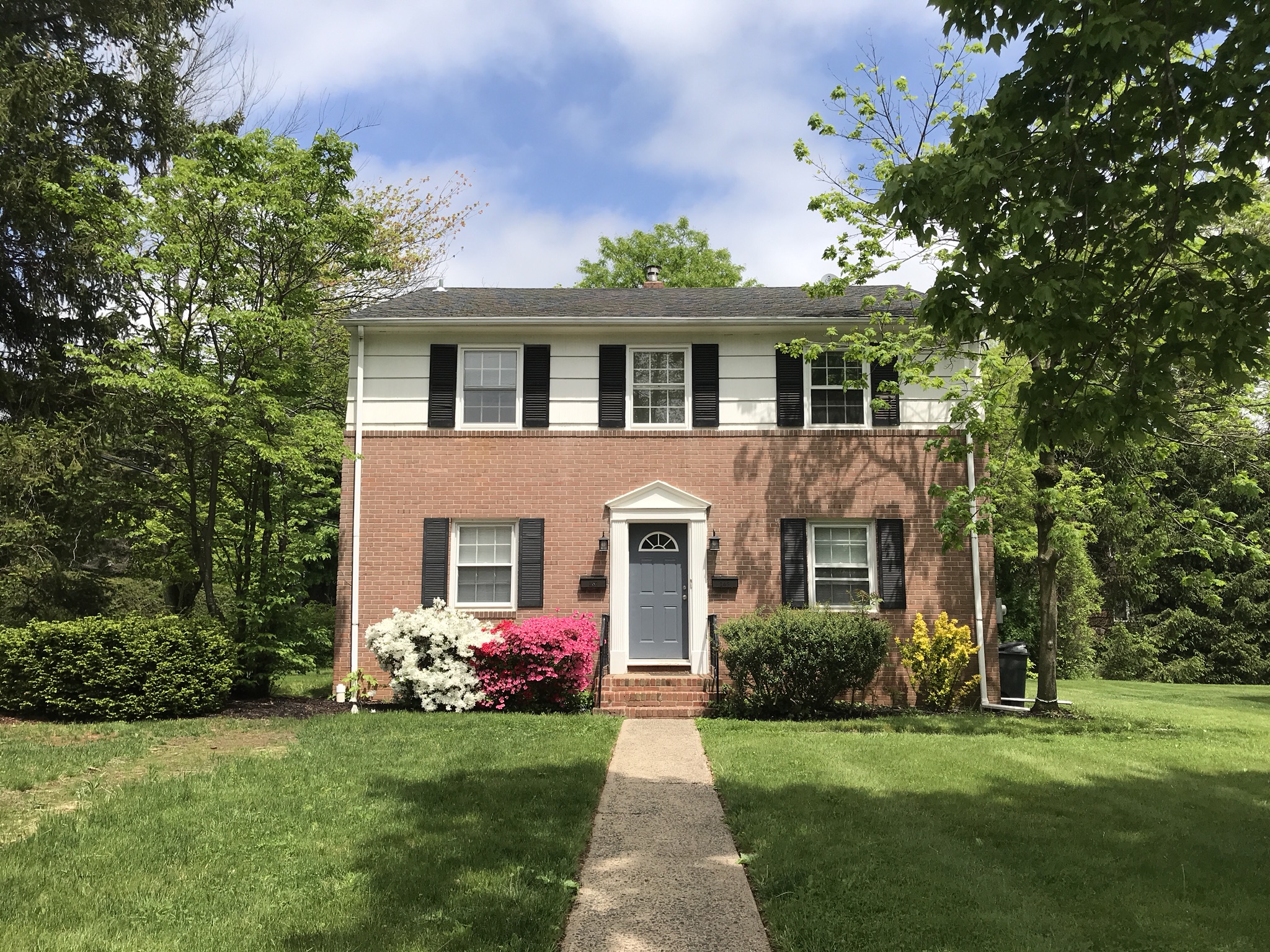 Perfect TwoBedroom Home in Princeton w/Parking Houses for Rent in