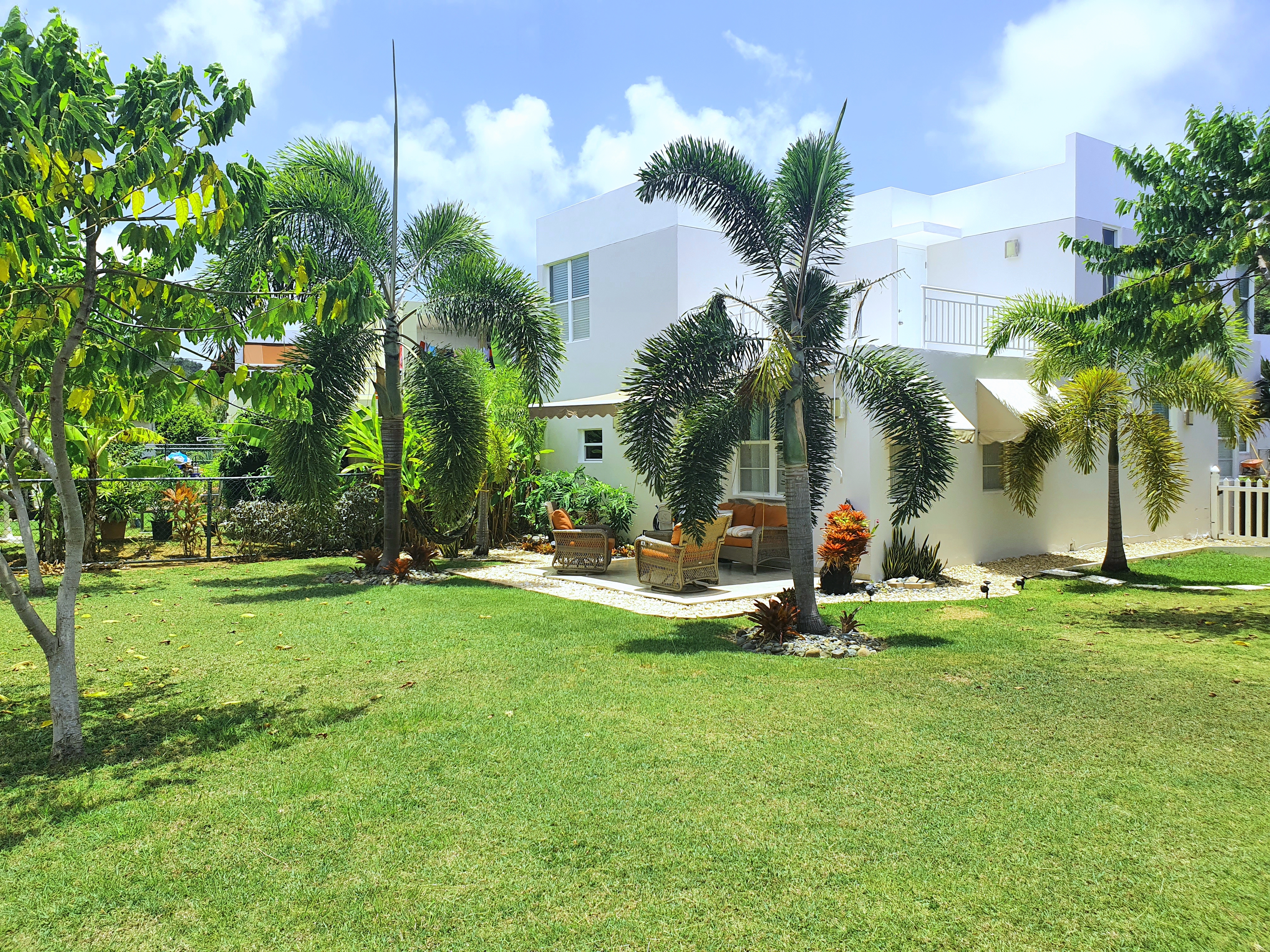 Luxurious house, east coast, pool, beaches (reserve)
