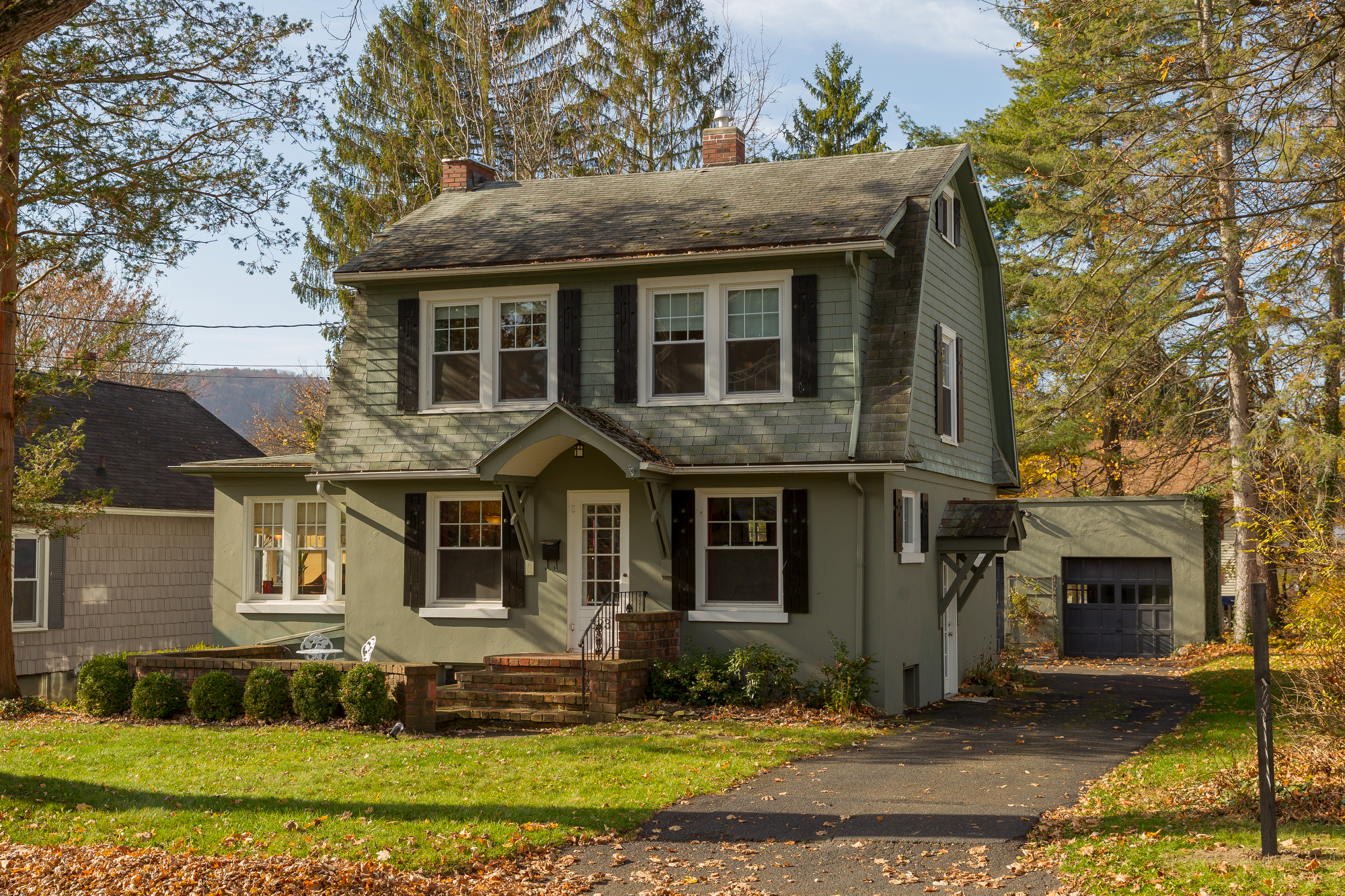 Enchanted Cottage on Glen