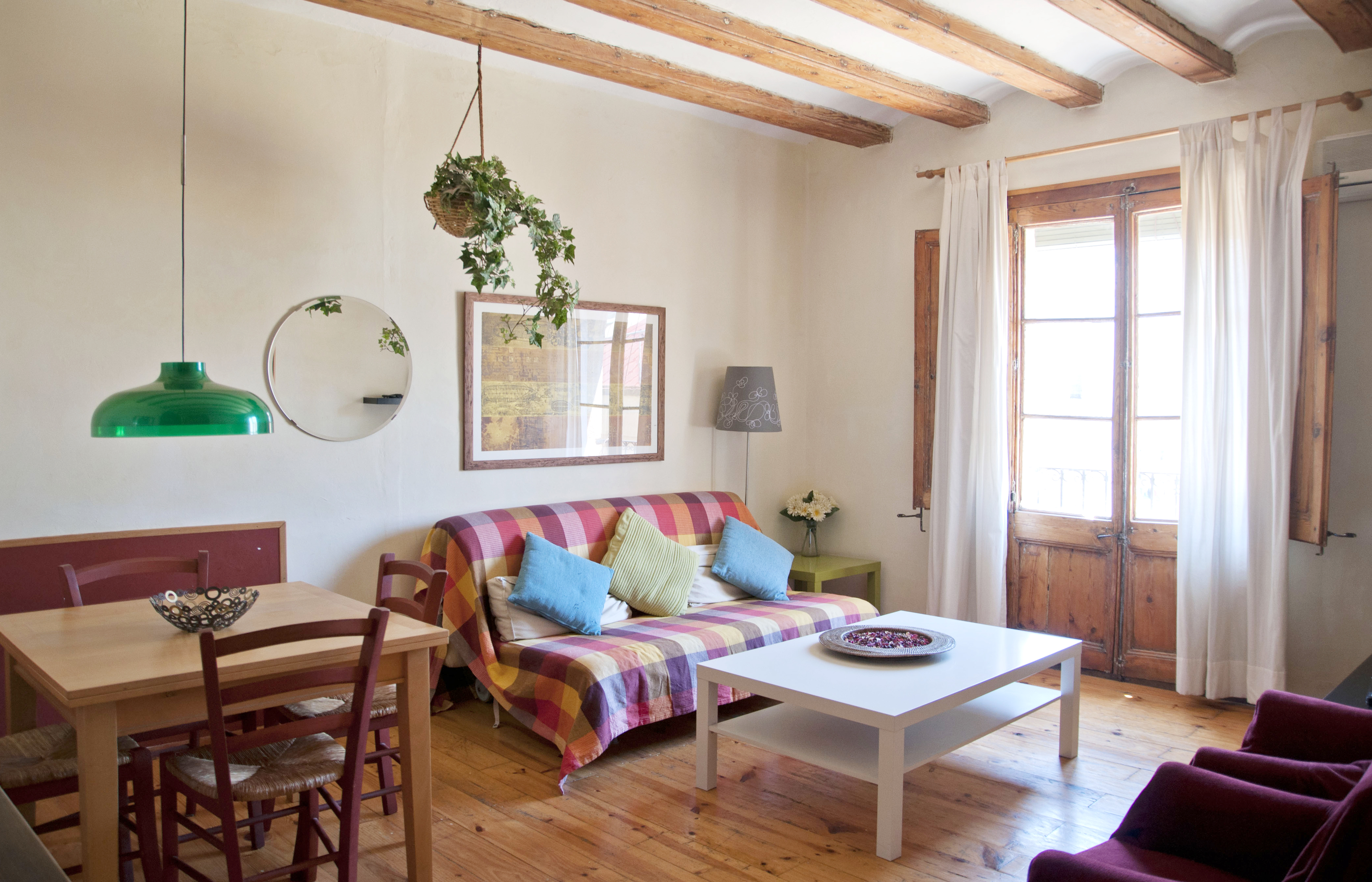 Cosy apartment near Las Ramblas