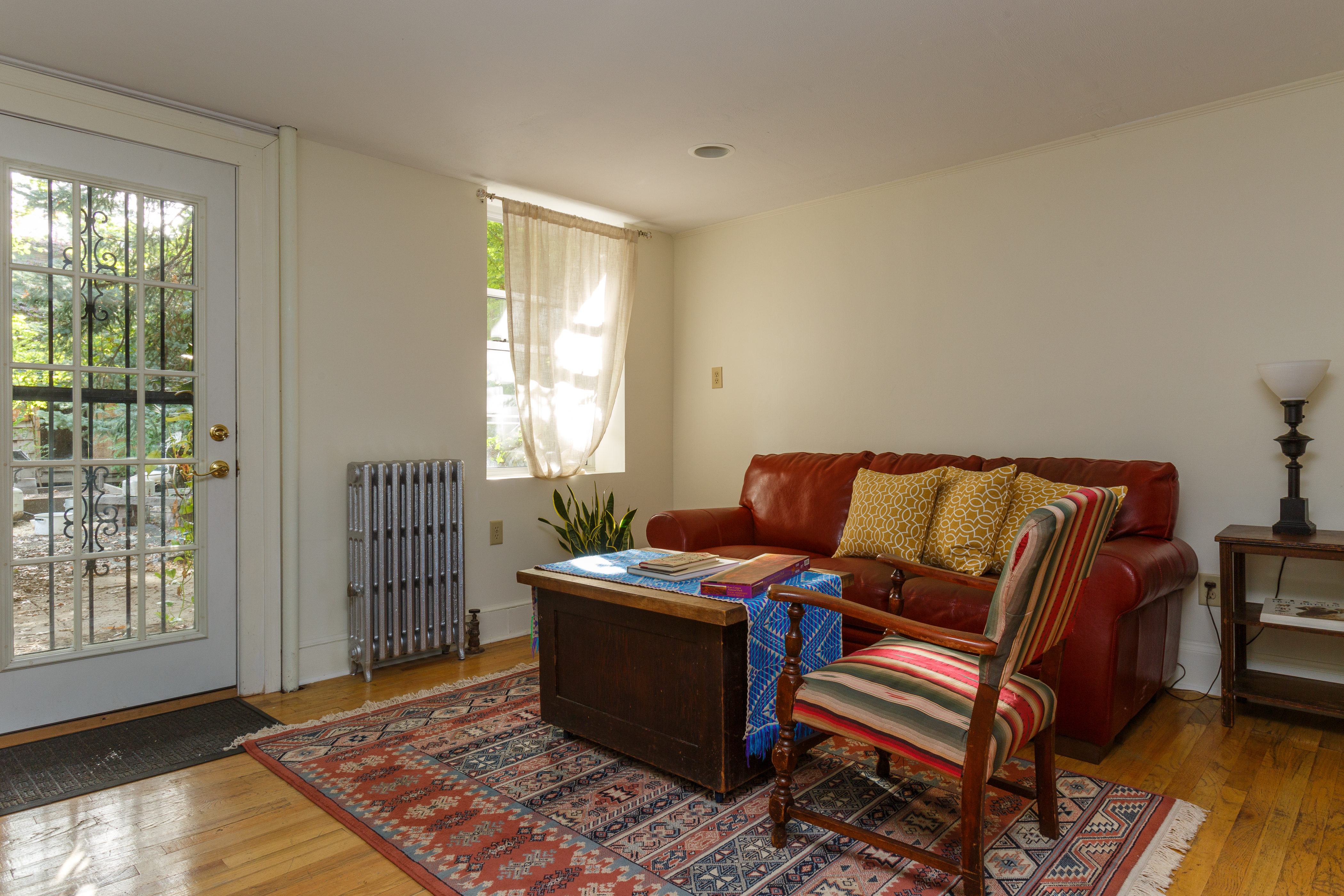 Large Garden Apartment