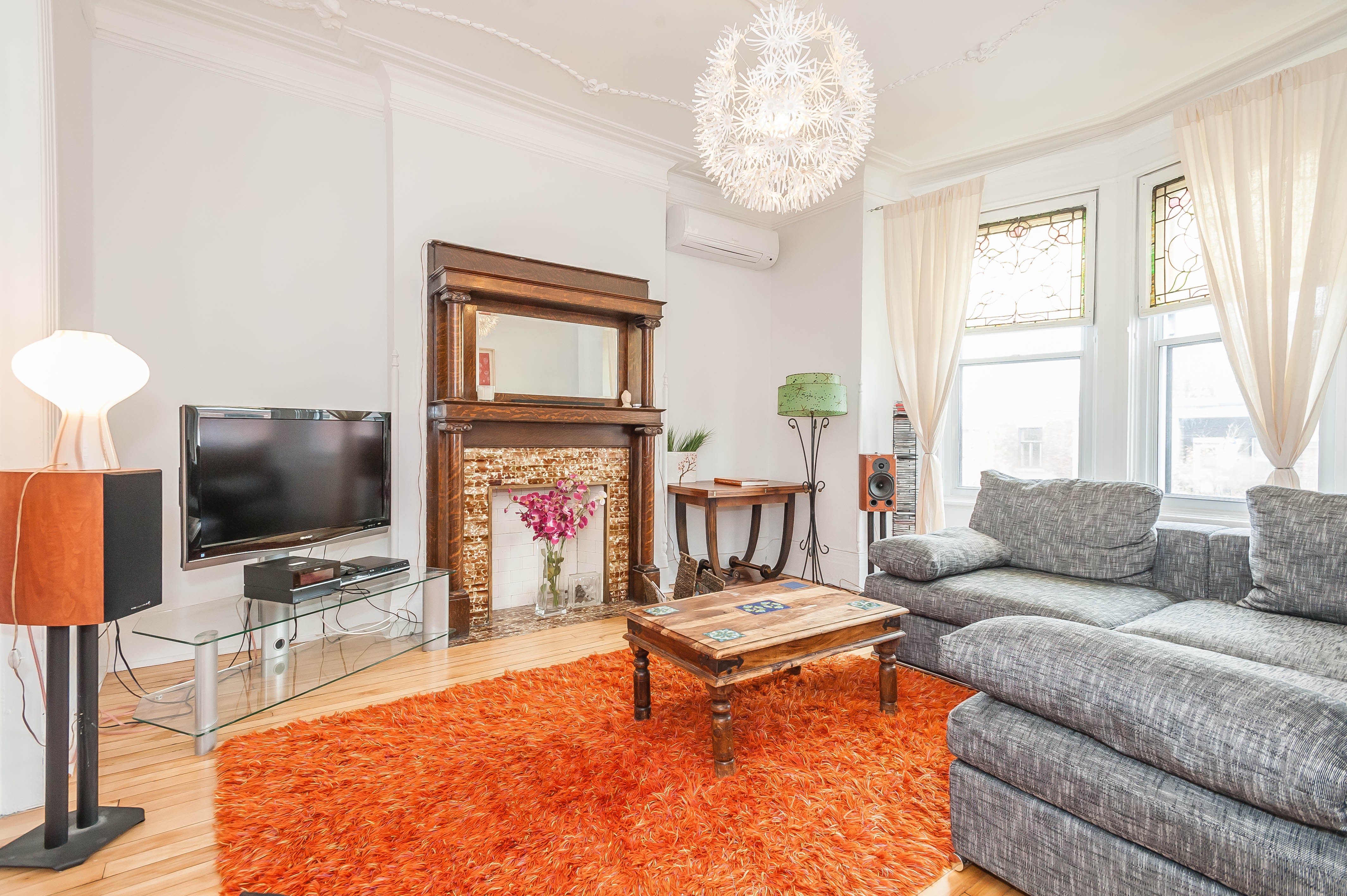 Spacious 3BR in Key Location Mile End\Plateau in Le Plateau-Mont-Royal, Montreal