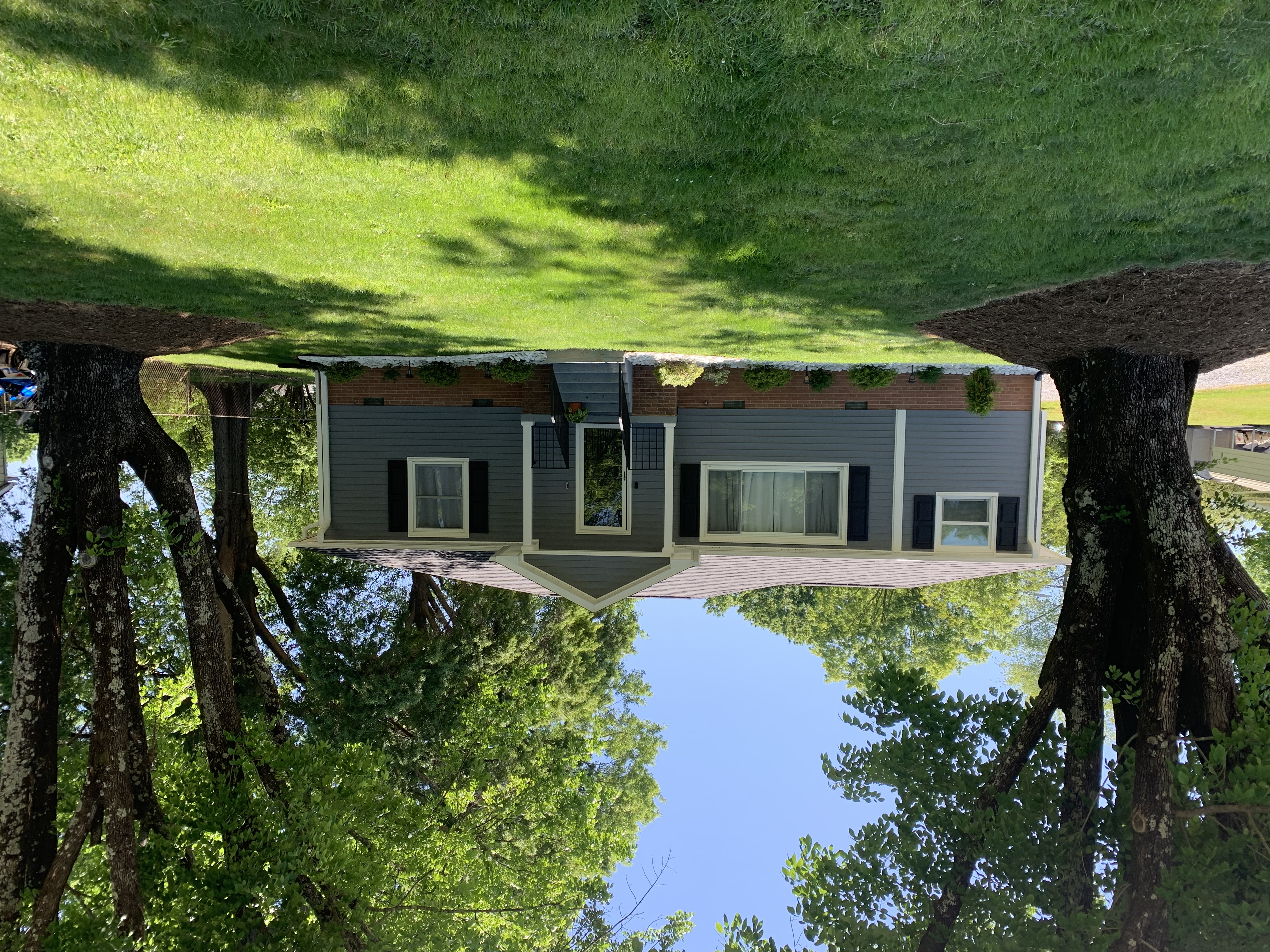 Cozy Crossroads near 40-321 INT Hickory, NC