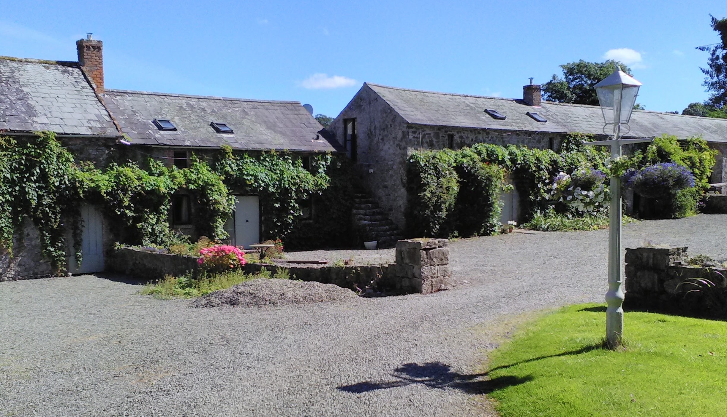 The Granary set in 15th Century Castle grounds Guest houses for Rent in Julianstown, County