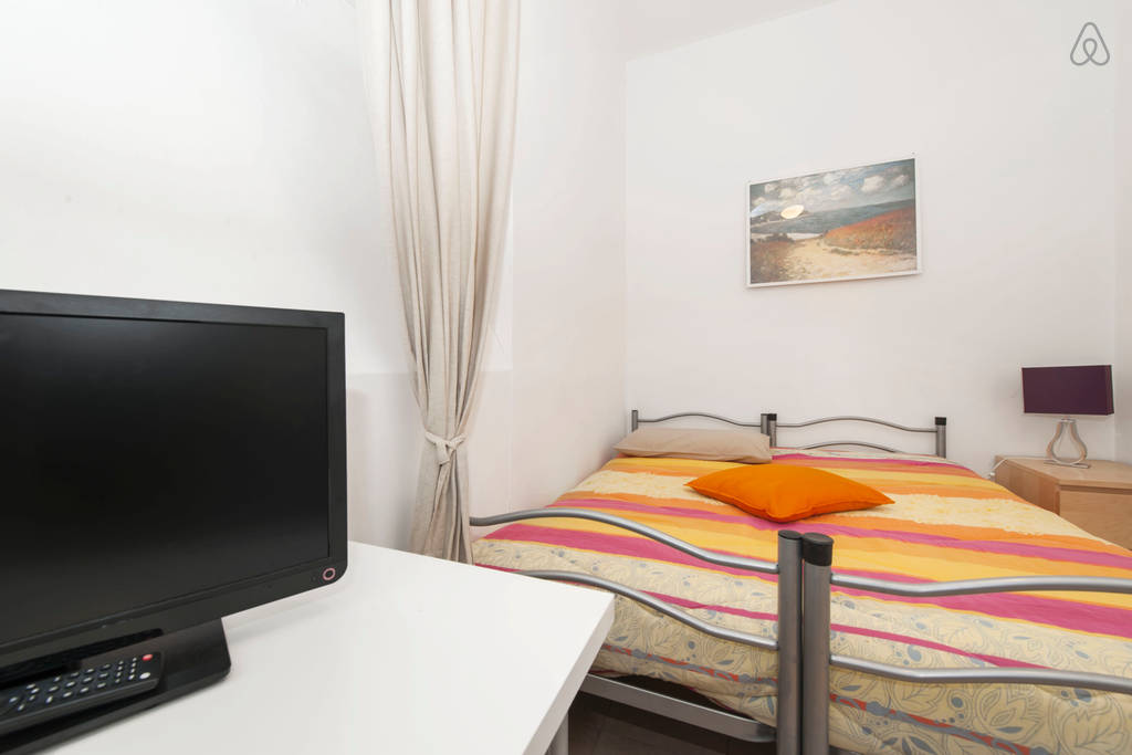 B&B Le Tre Virtù, Stanza numero 2 con letto mat...